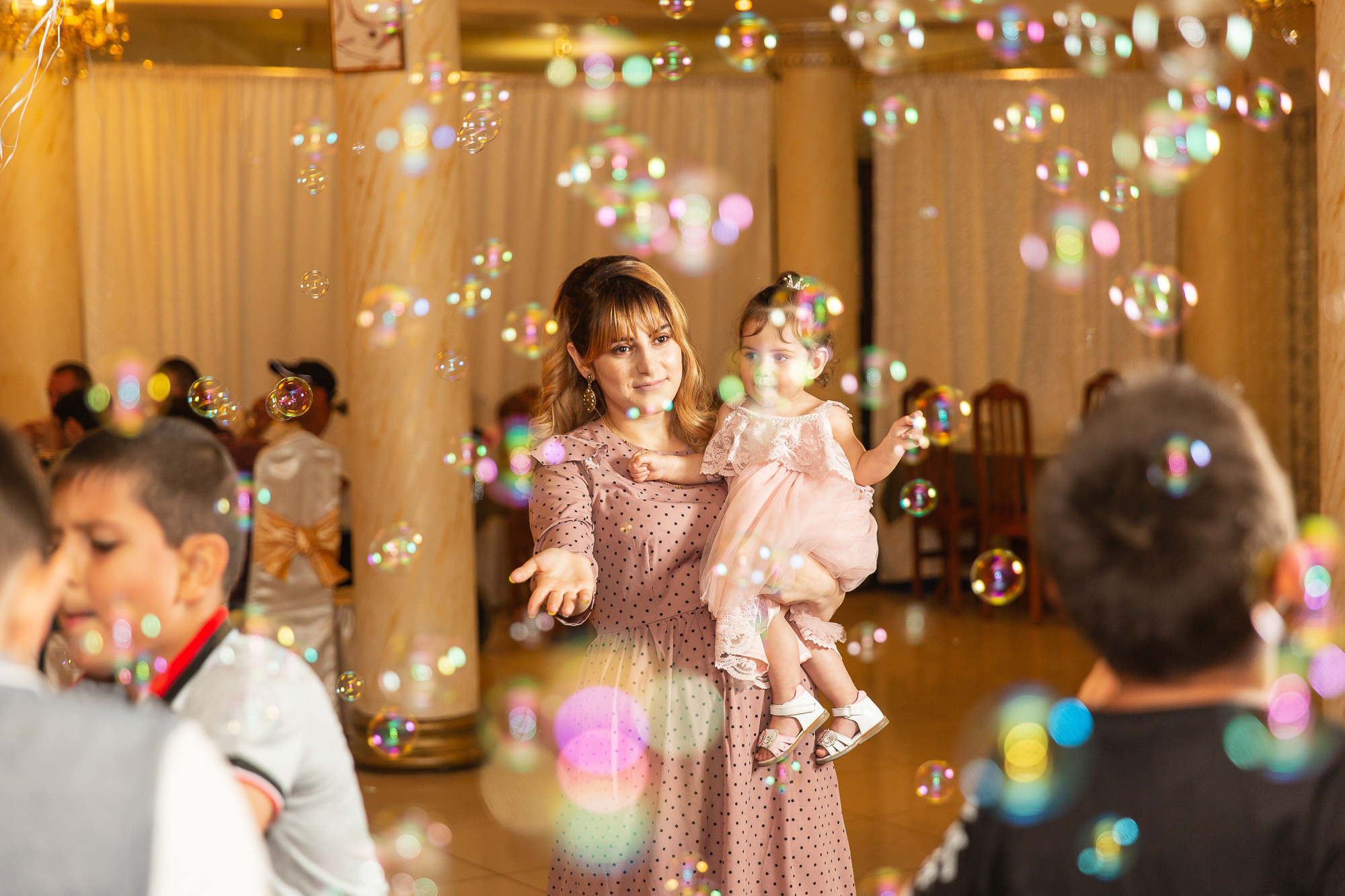 Ева 1 годик. Профессиональная фотосъёмка интерьеров, предметная фотосессия еды для меню г. Анапа