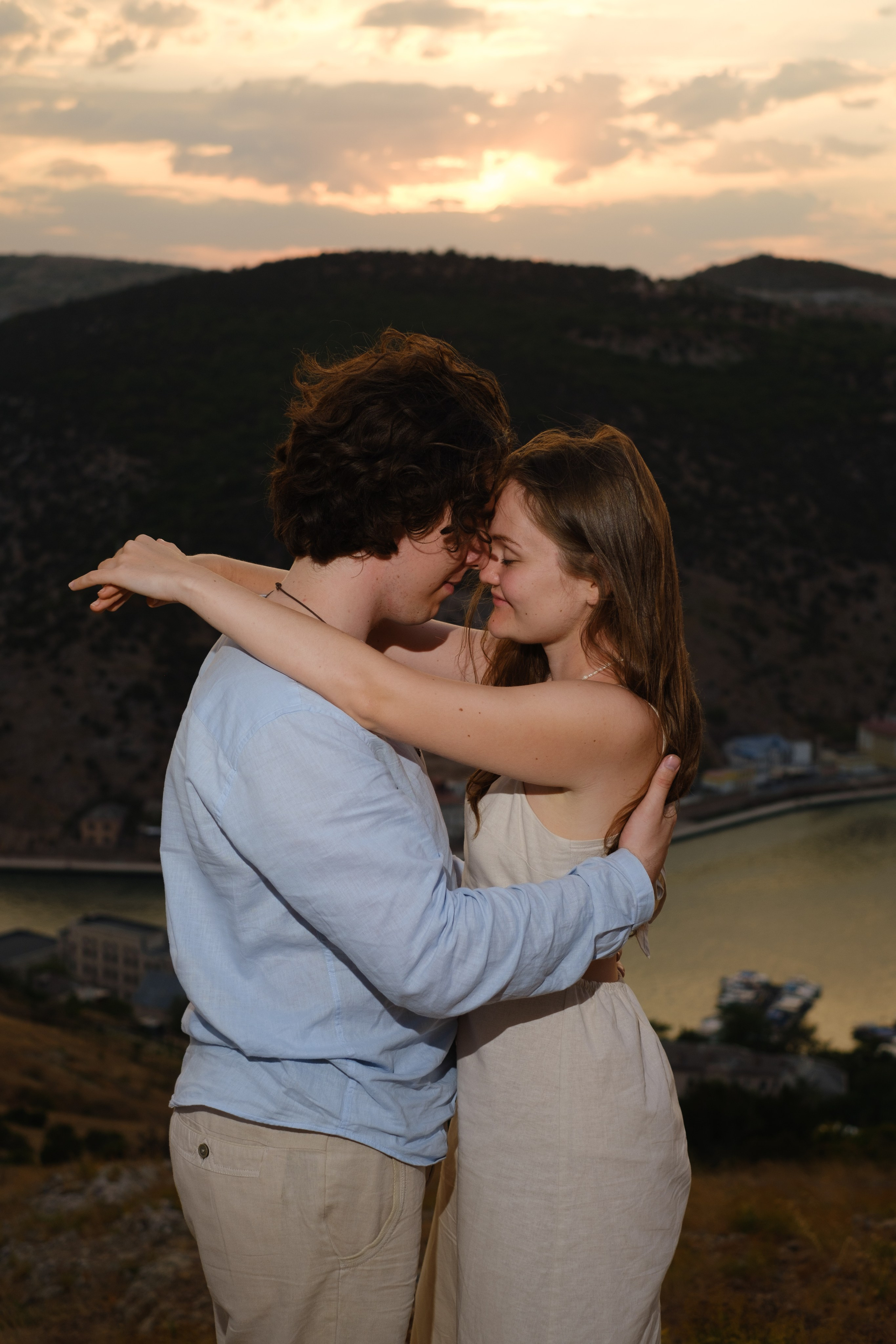 Л+Н в Балаклаве. Профессиональная фотосъемка в Крыму. Натуральные эмоции и живые кадры. Забронируйте дату прямо сейчас!