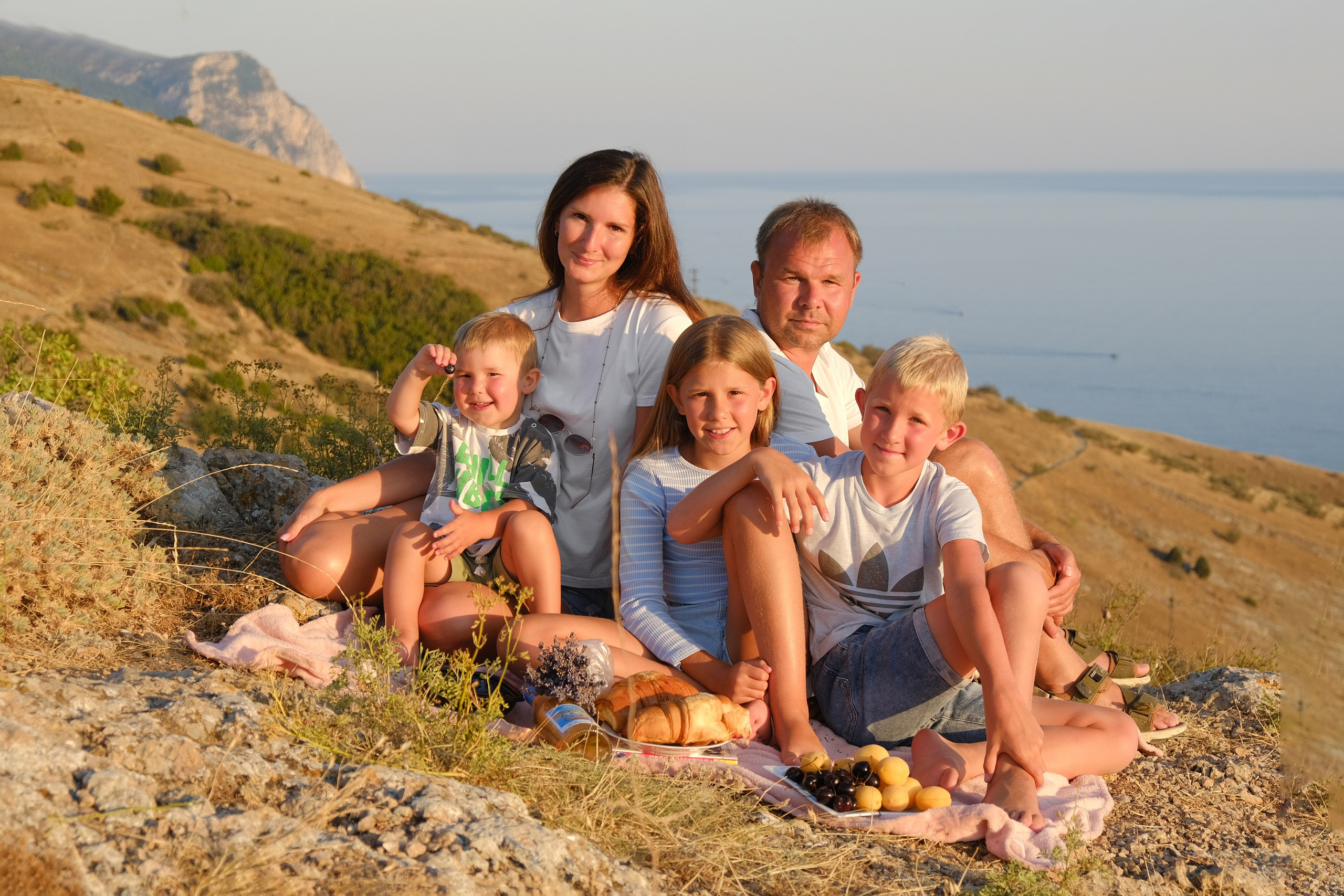 На Море. Профессиональная фотосъемка в Крыму. Натуральные эмоции и живые кадры. Забронируйте дату прямо сейчас!