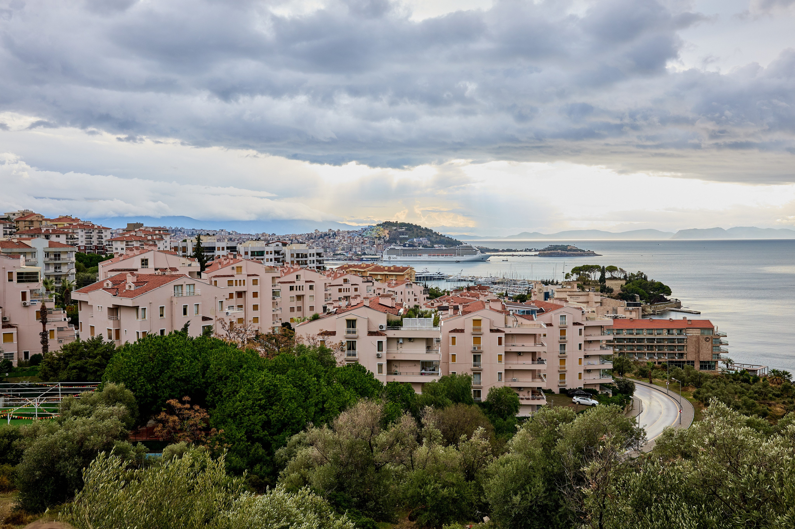 Кушадасы. Фото департамент круизного лайнера Астория Гранде