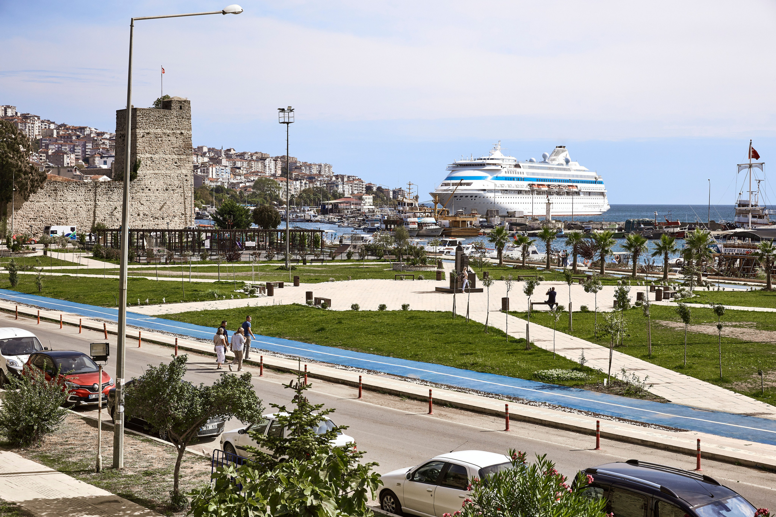 Синоп. Фото департамент круизного лайнера Астория Гранде