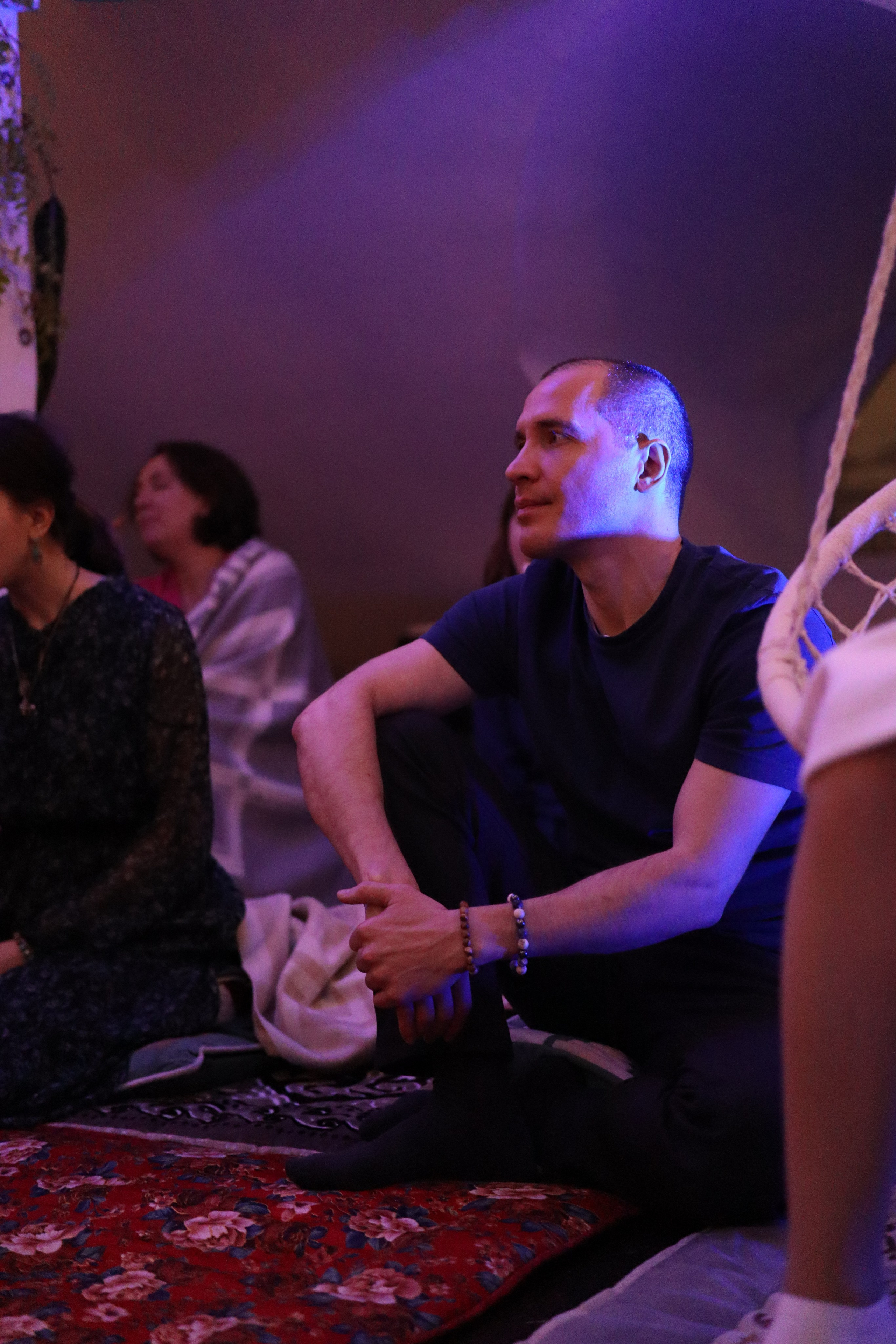 Bhakti Mantra. Photo Ninja