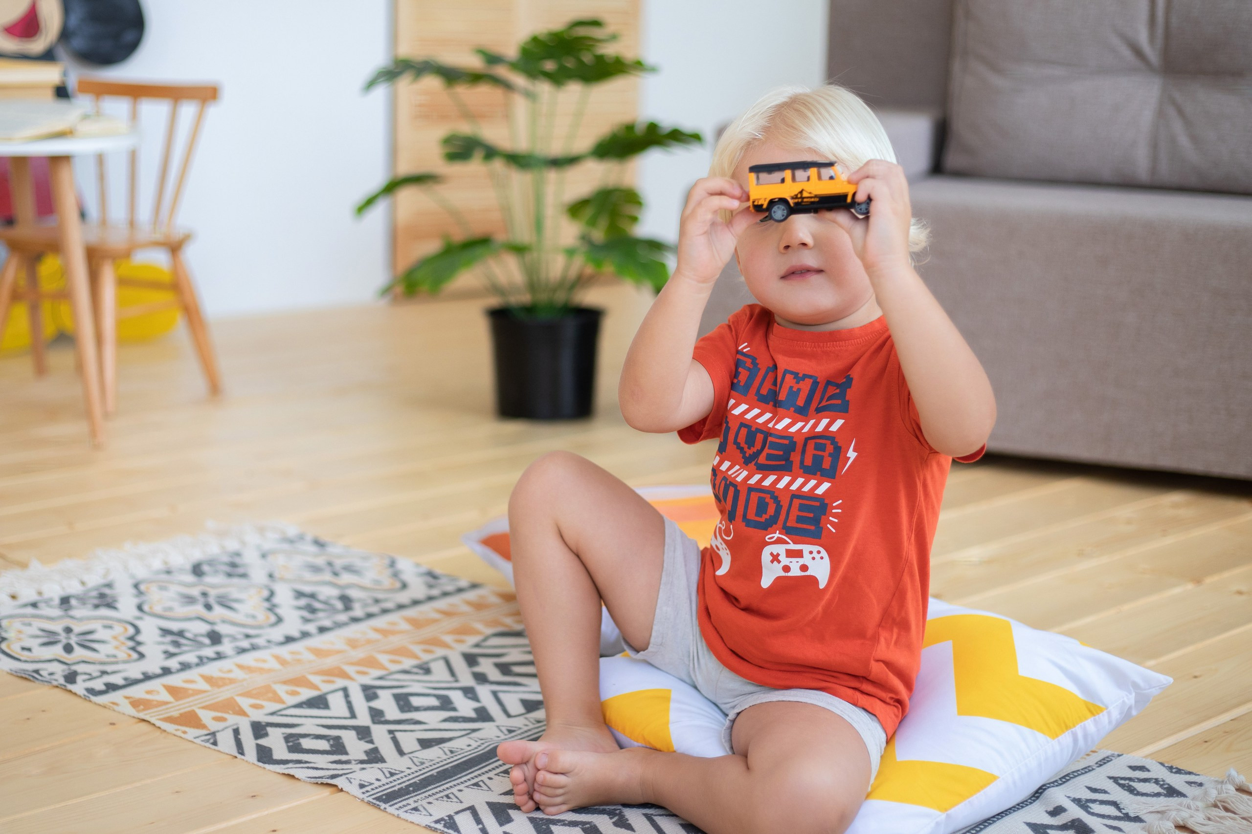 Детская фотосессия в студии в Шахтах. Выпускной альбом Шахты Ростов