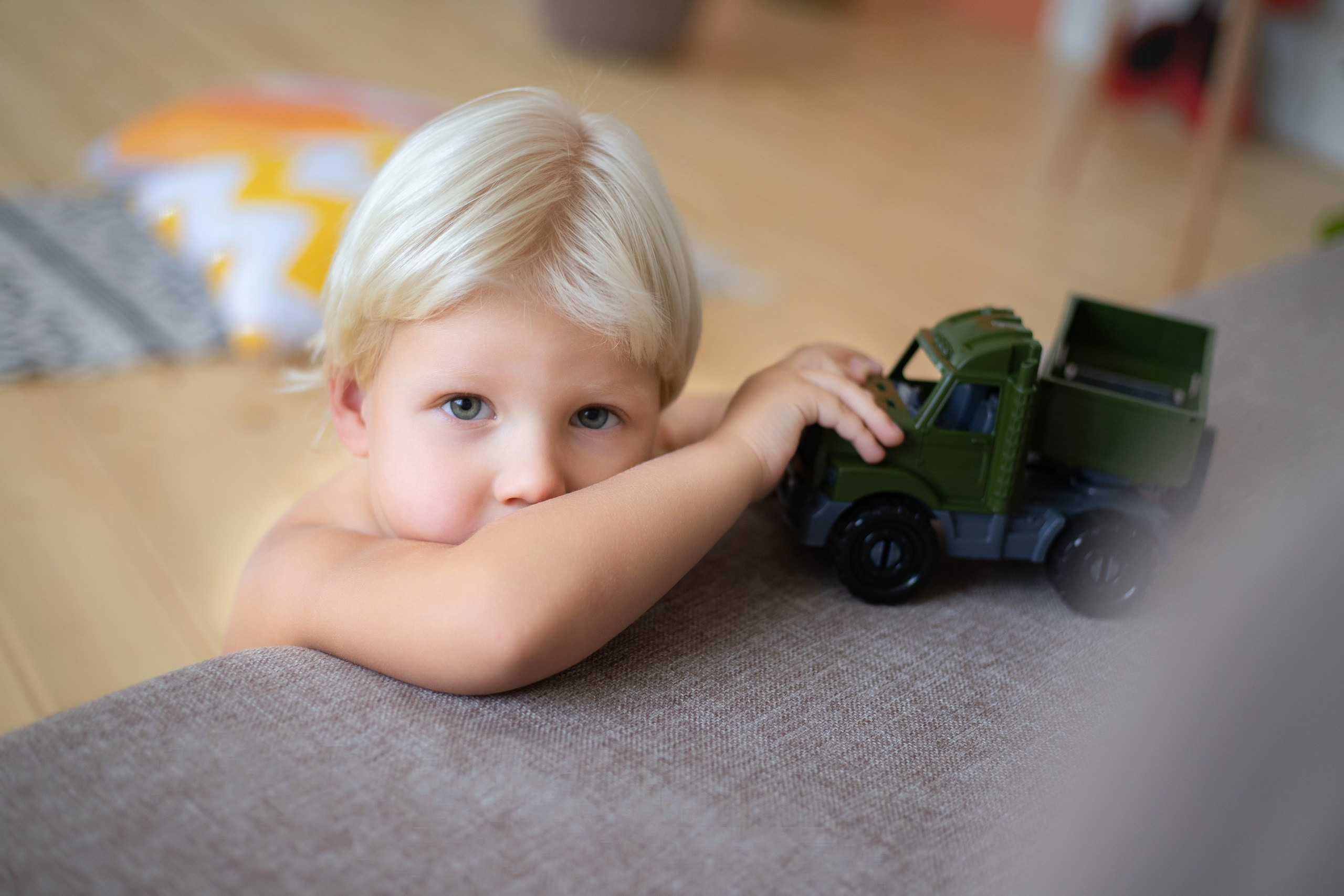 Детская фотосессия в студии в Шахтах. Выпускной альбом Шахты Ростов
