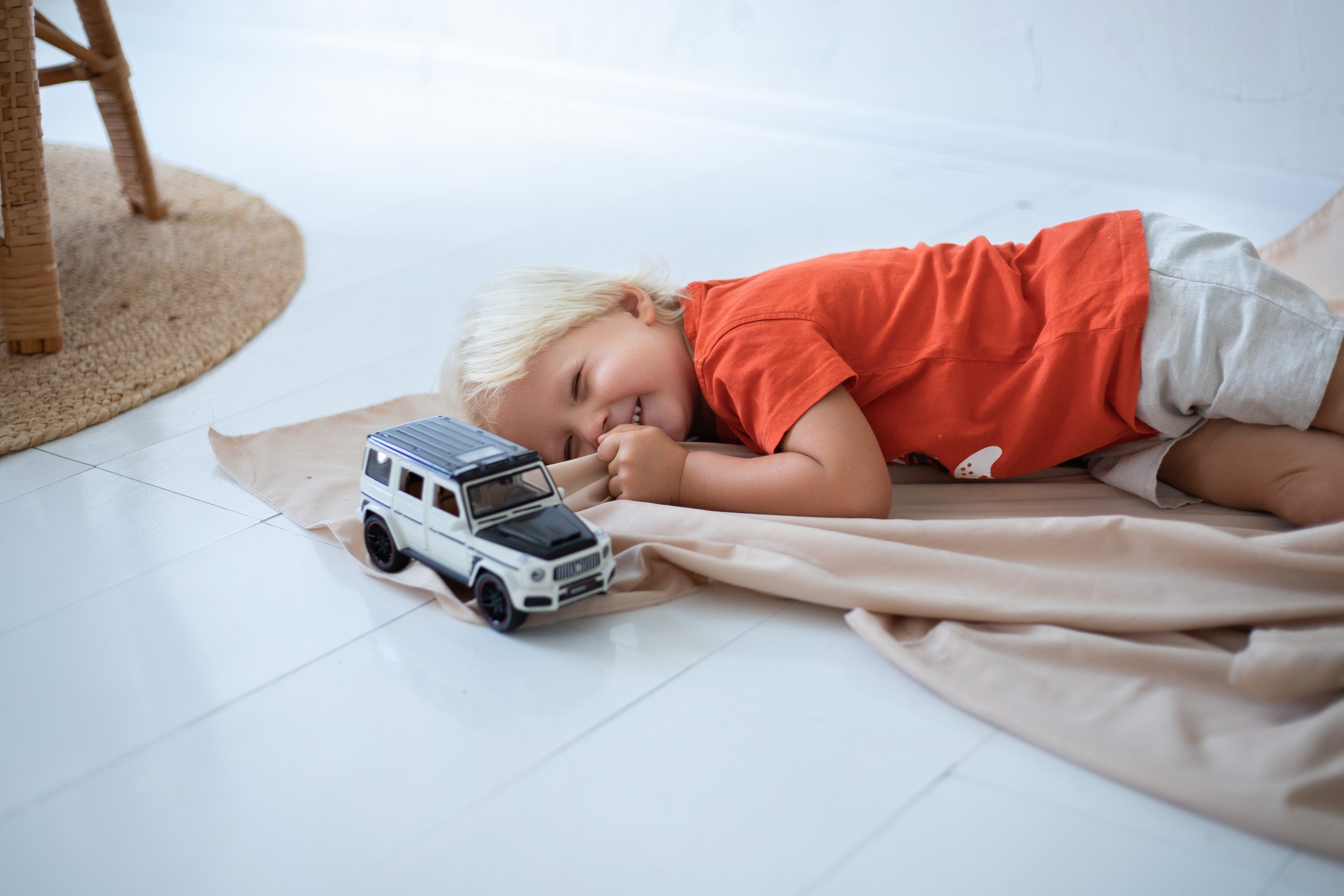 Детская фотосессия в студии в Шахтах. Выпускной альбом Шахты Ростов