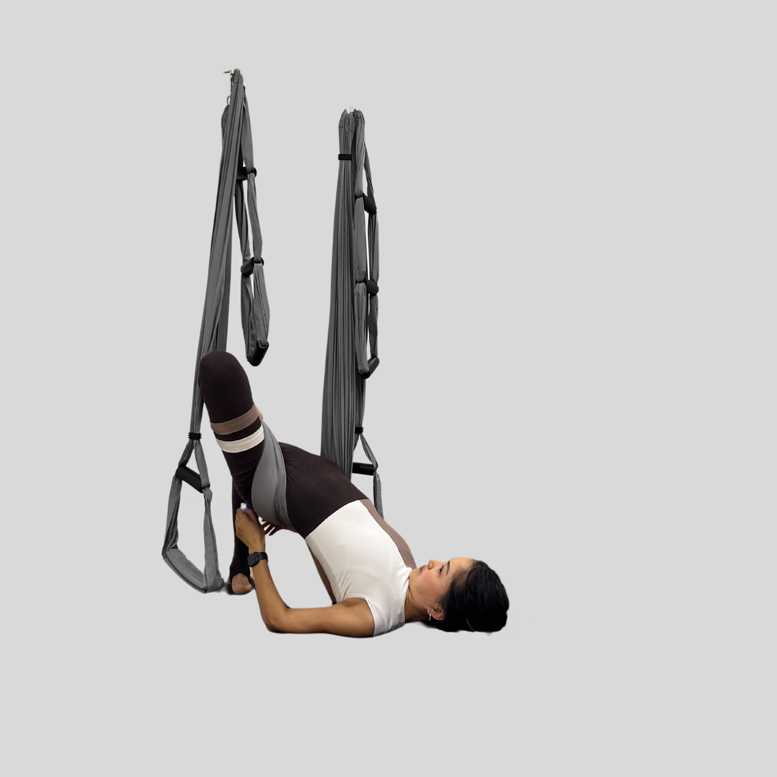 Н Вис под крестец (1). Преподаю и провожу обучение по флай йоге