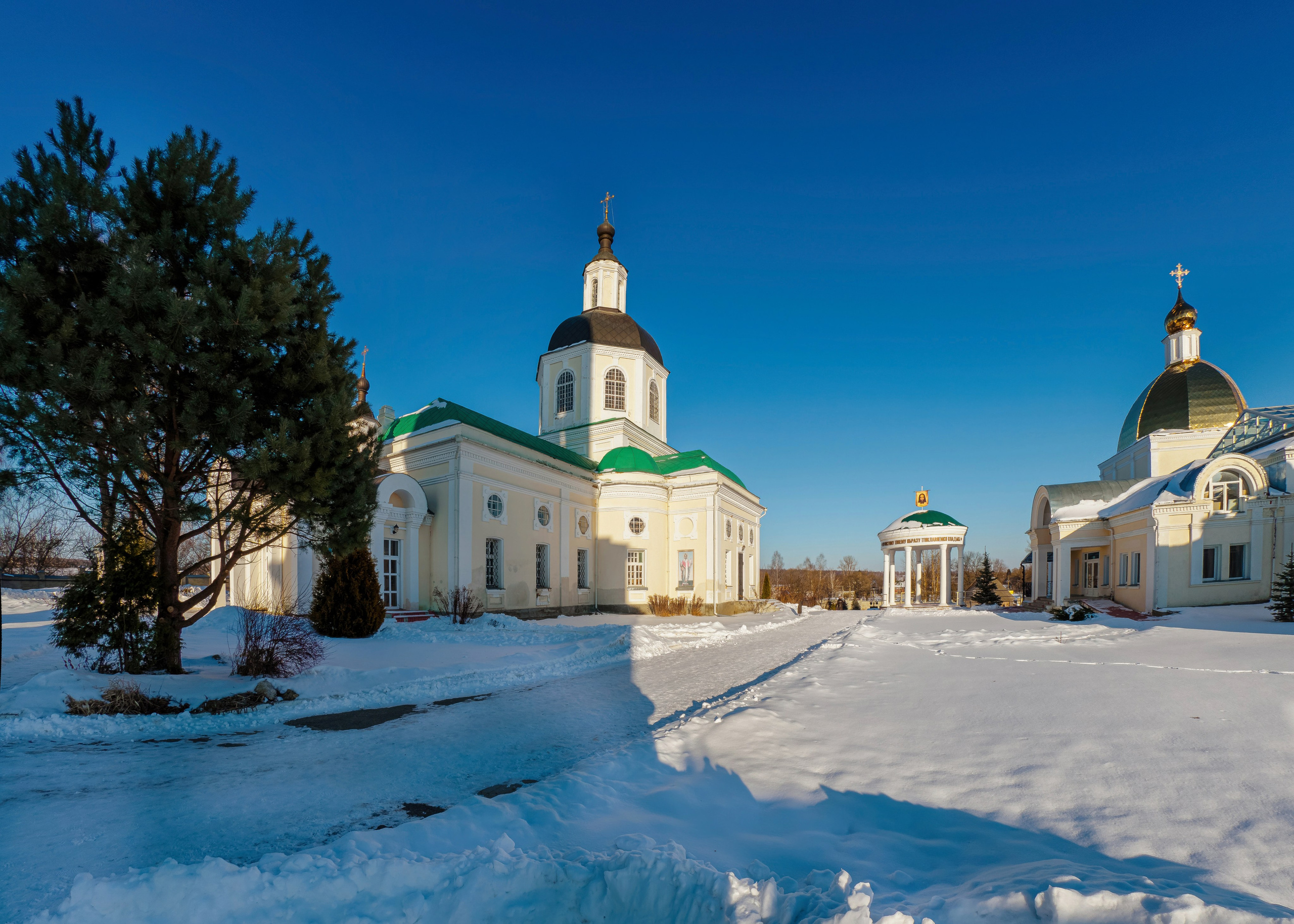 Оптина пустынь. Зима 2023 года. Фотограф Никифоров-Гордеев Сергей. Москва и МО