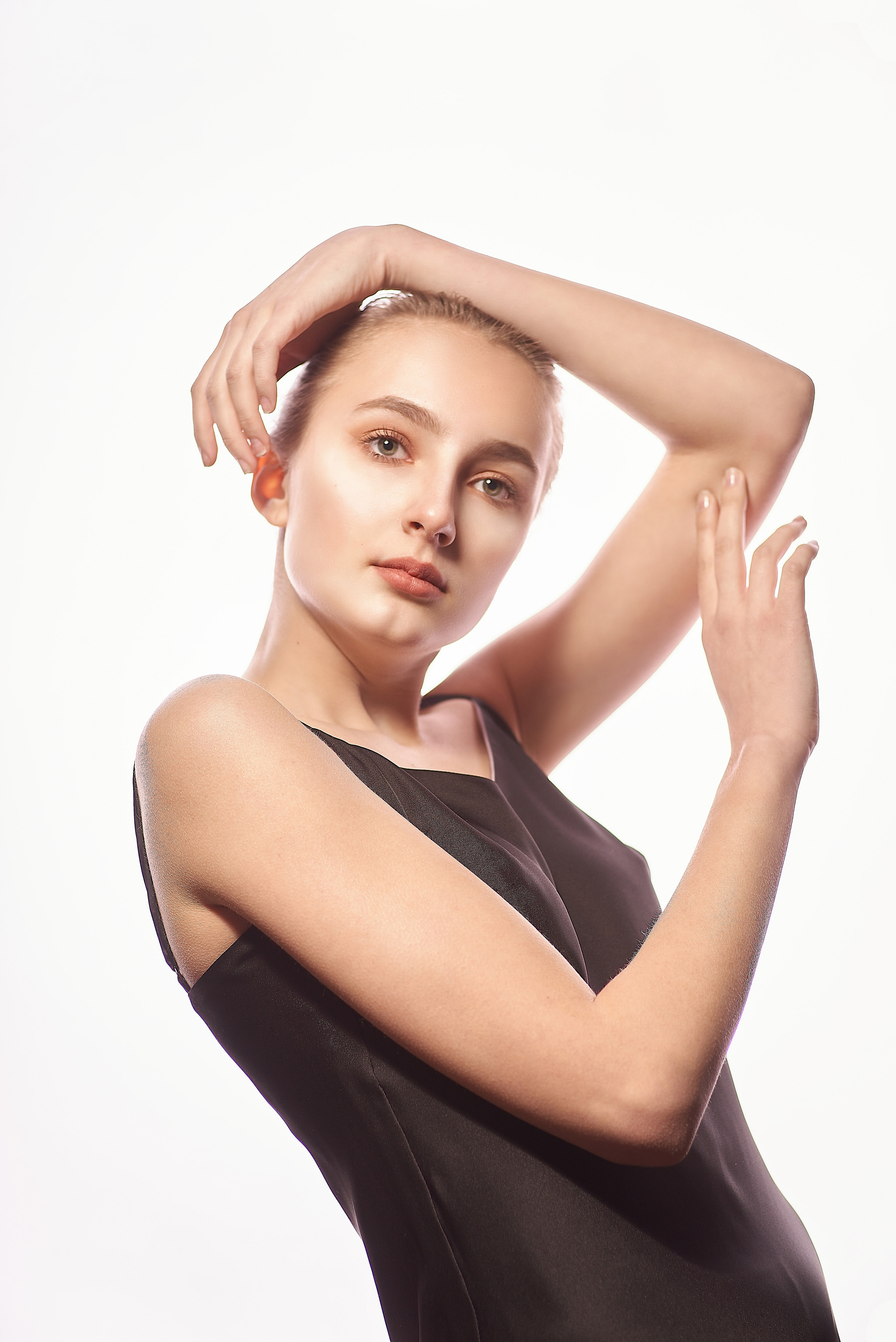 YANA. Студийный, семейный, свадебный, фэшн и ню фотограф в Астрахани, производство выпускных альбомов. Руслан Кондрашин