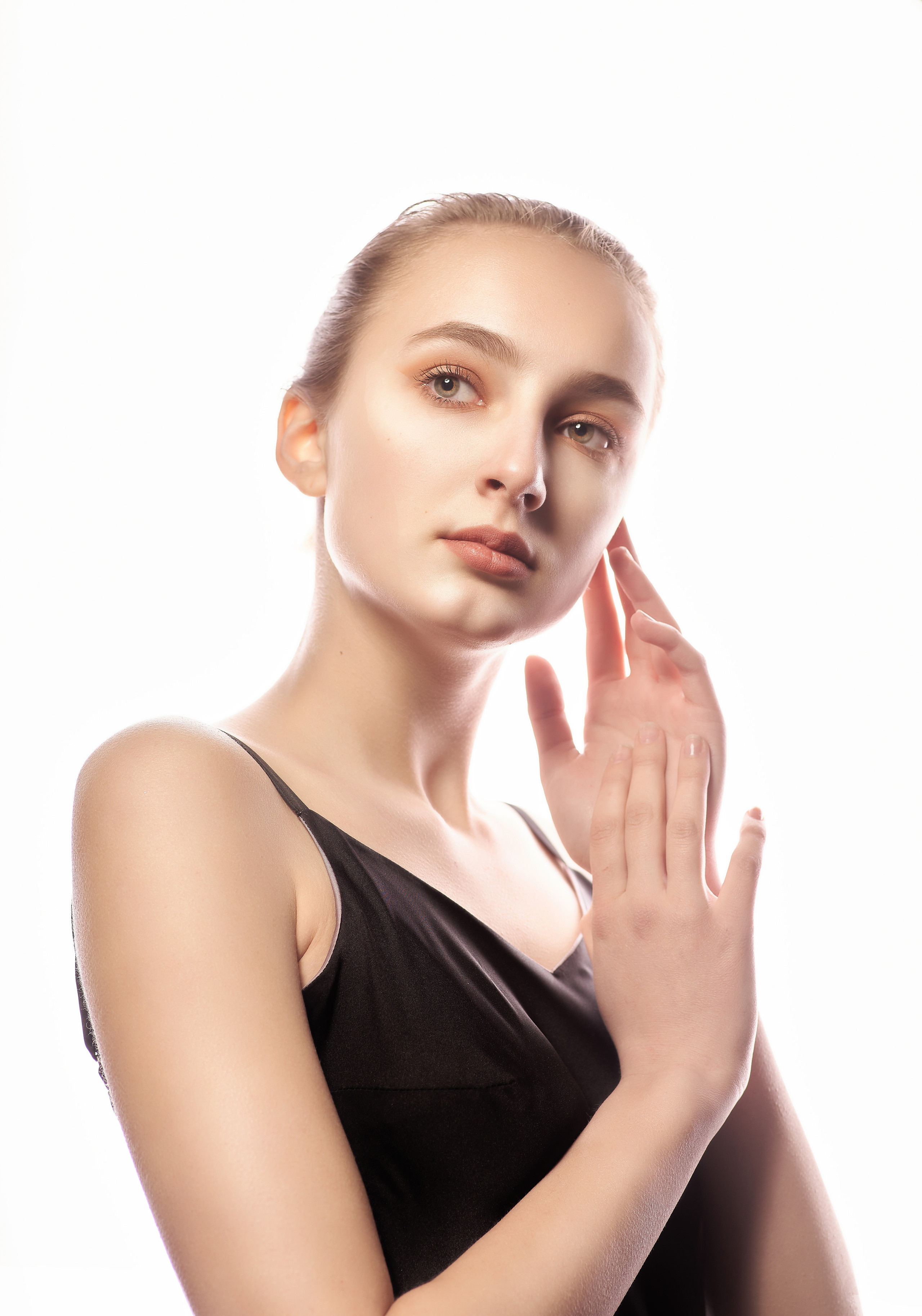 YANA. Студийный, семейный, свадебный, фэшн и ню фотограф в Астрахани, производство выпускных альбомов. Руслан Кондрашин