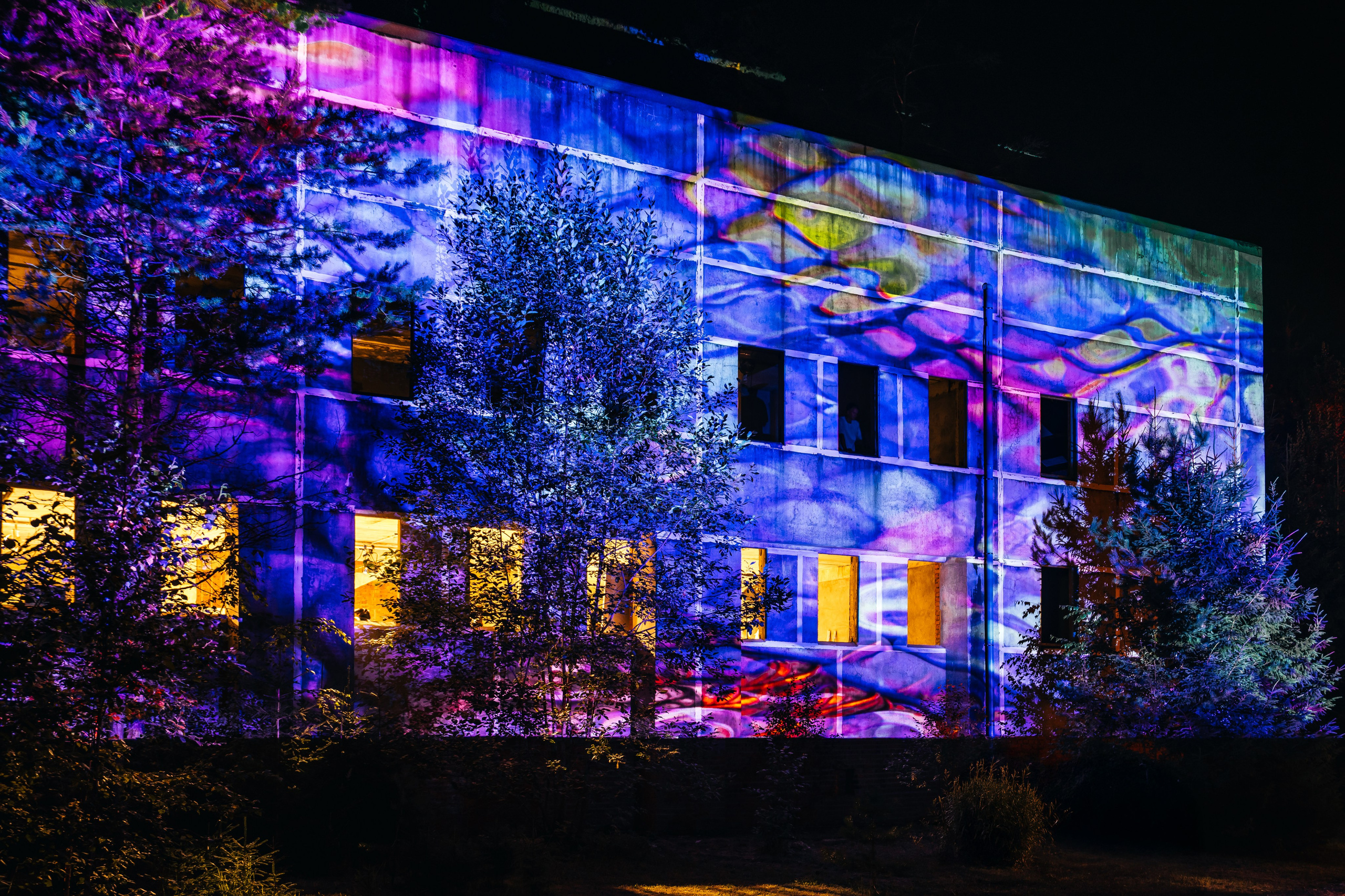 Outline 2024. @tomrus: Рустам Шагиморданов — фотограф