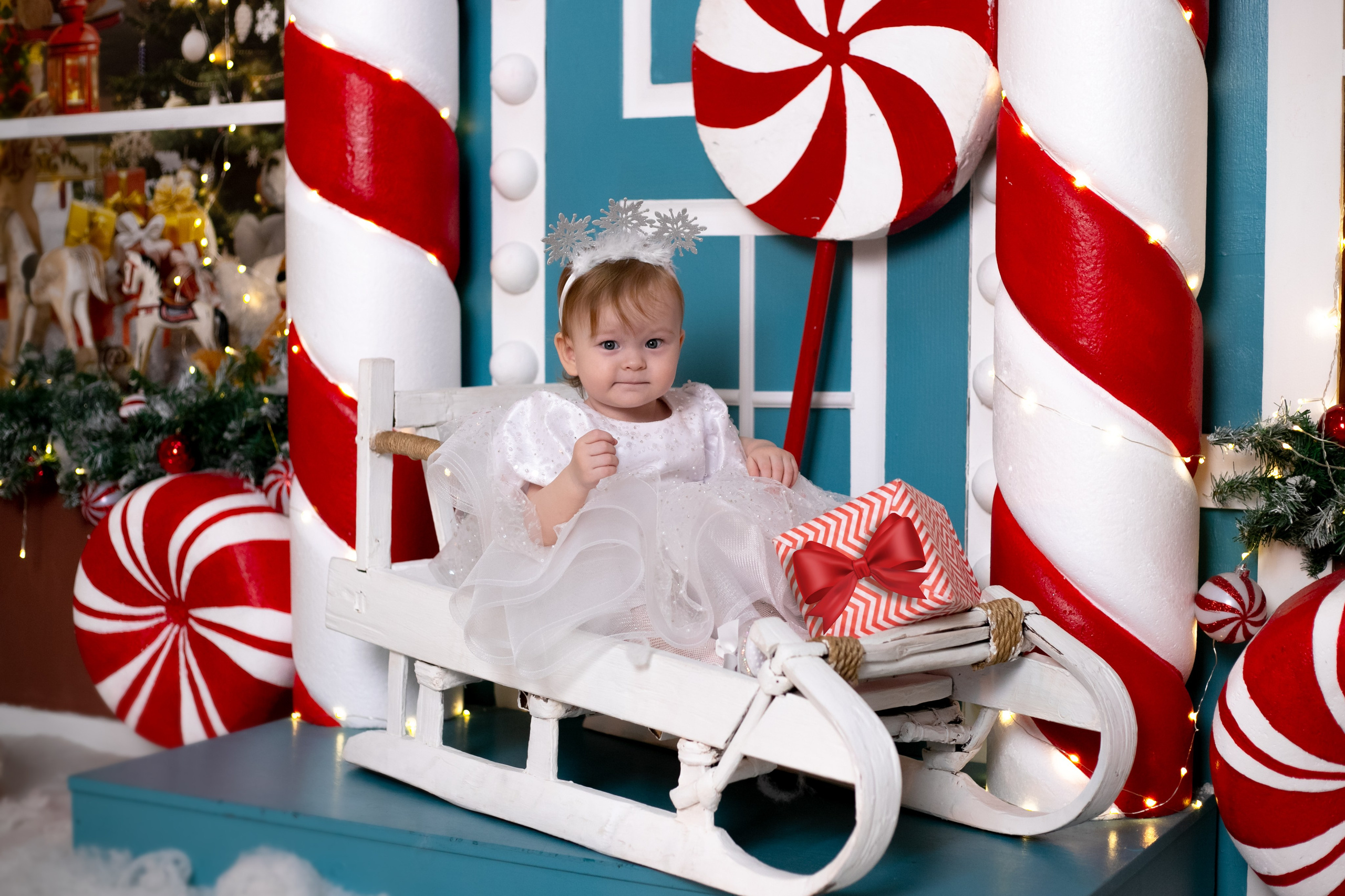 Семейная съемка. Новогодняя. Праздничная фотосессия. Фотограф Кравченко Юлия. Энгельс