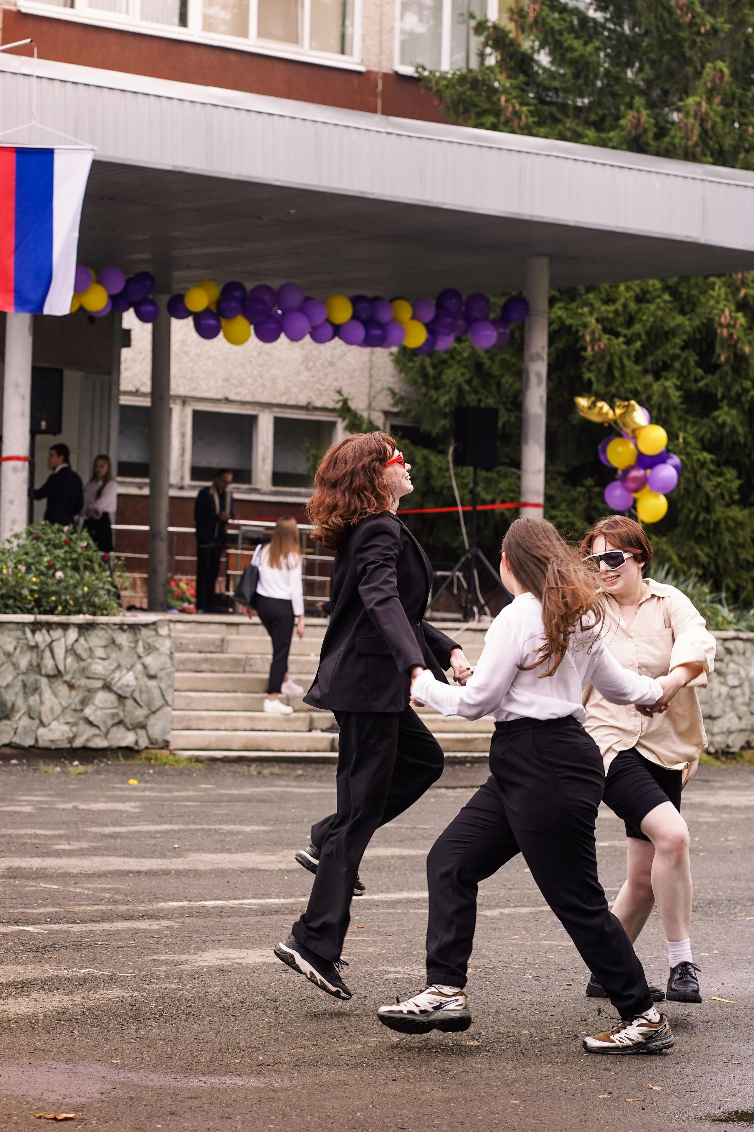 168 школа 11 класс. Семейный и портретный фотограф в Екатеринбурге Анна Лобанова