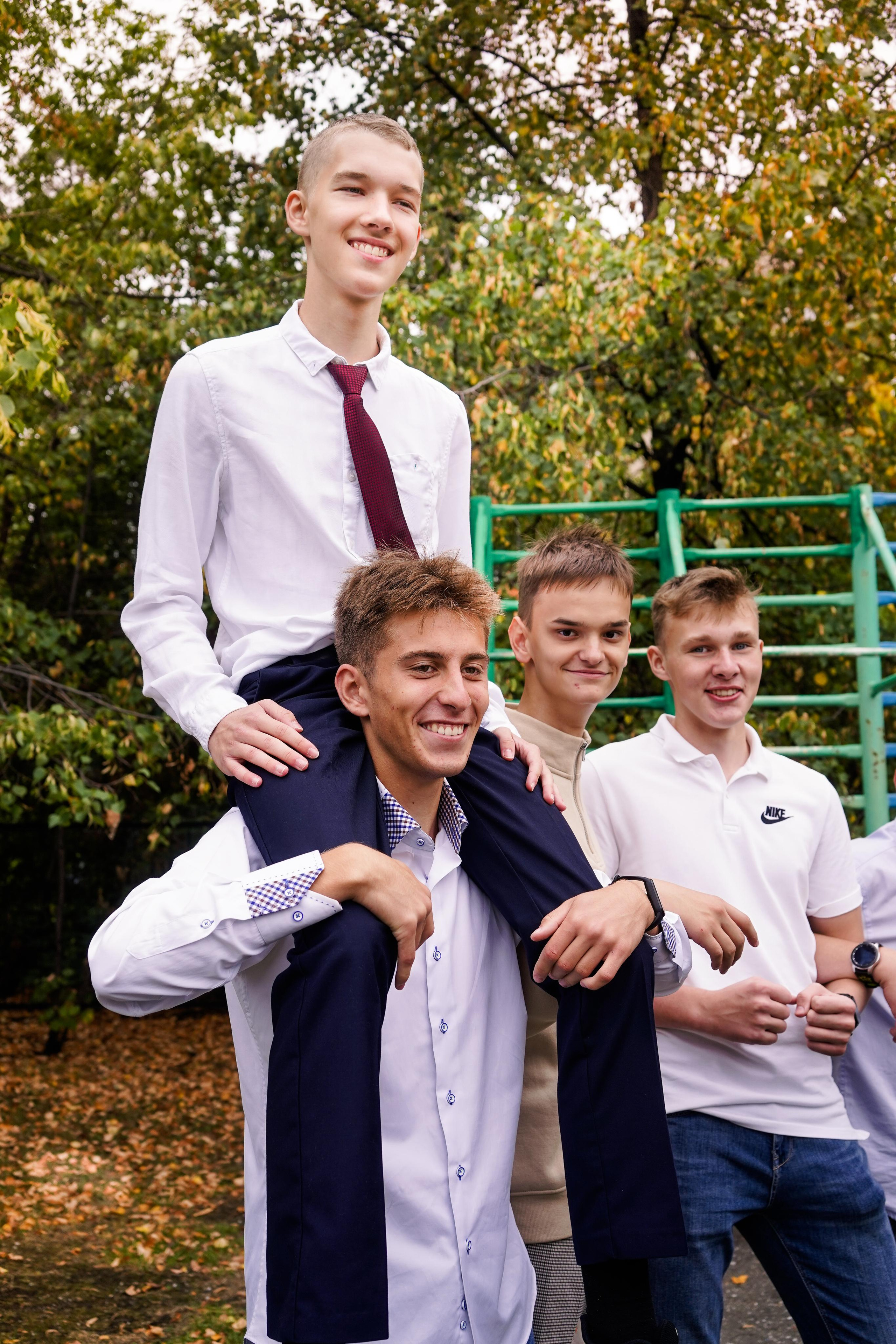 168 школа 11 класс. Семейный и портретный фотограф в Екатеринбурге Анна Лобанова