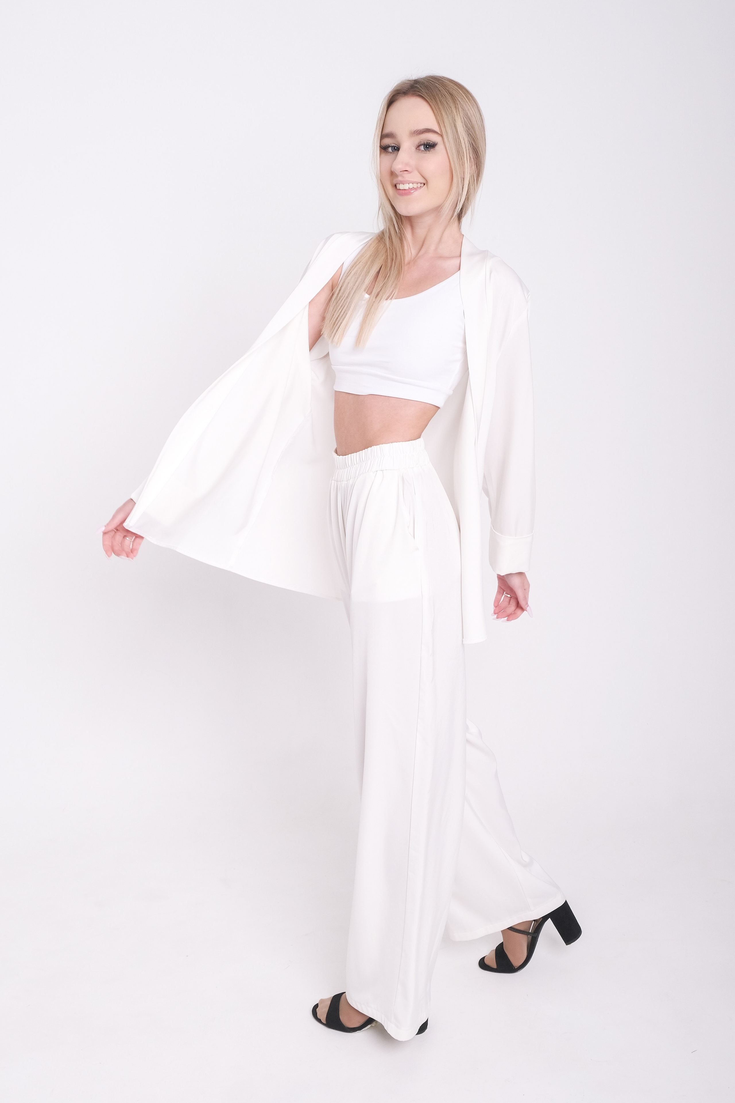 Новый год, фотосессия в студии. Профессиональная фотосъемка в Крыму. Натуральные эмоции и живые кадры. Забронируйте дату прямо сейчас!