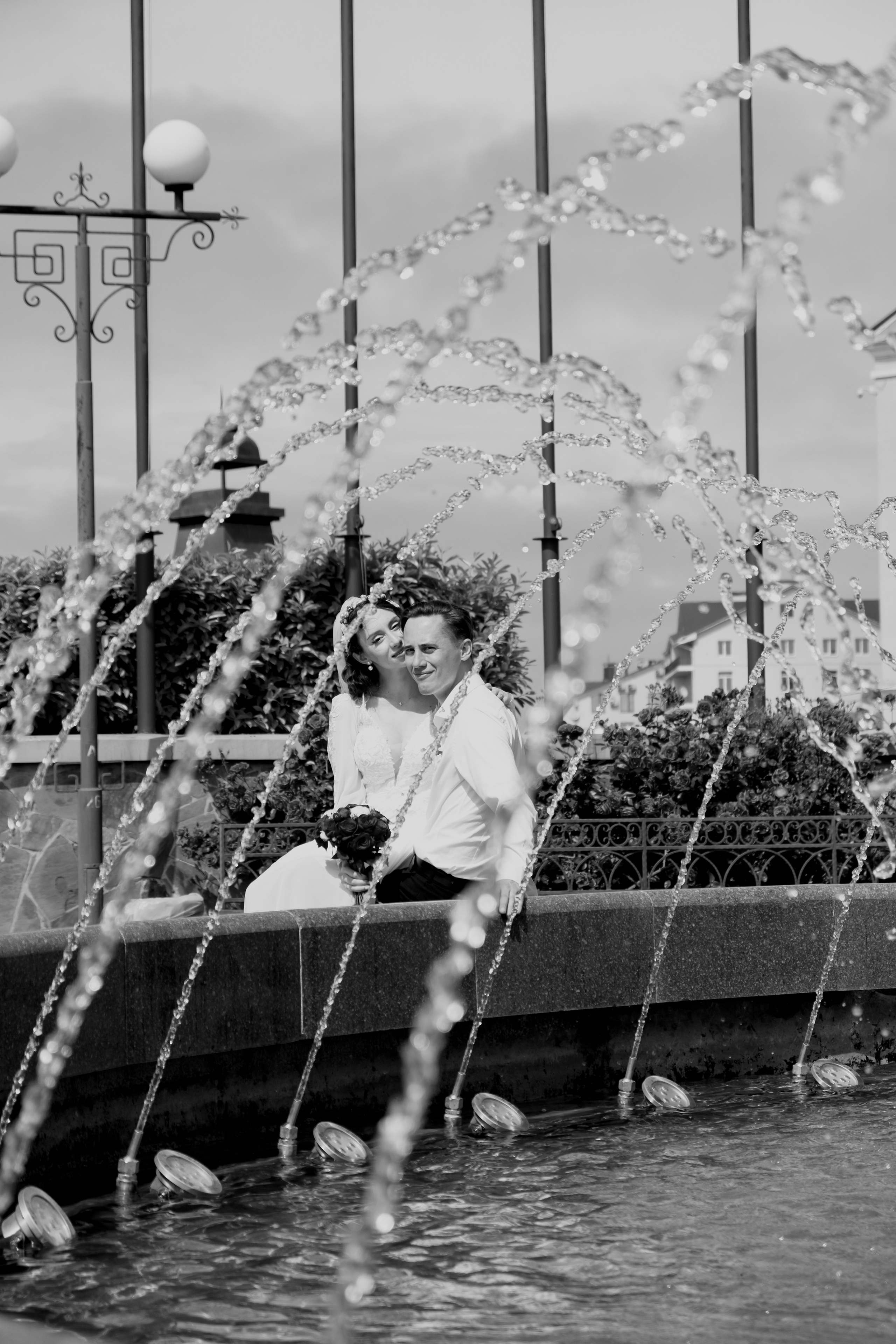 О+Д (ЗАГС, прогулка Центр и Парк Победы, банкет). Профессиональная фотосъемка в Крыму. Натуральные эмоции и живые кадры. Забронируйте дату прямо сейчас!
