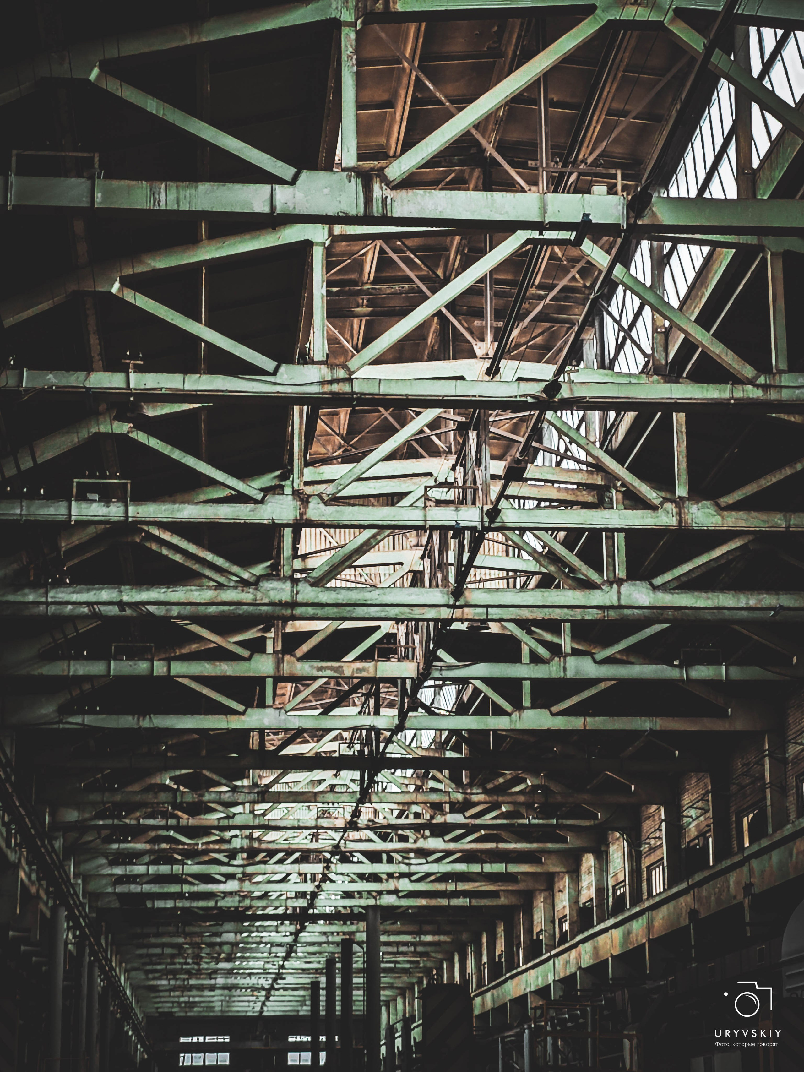 Красноярский электровагоноремонтный завод. Игорь Урывский. Фотограф Красноярск