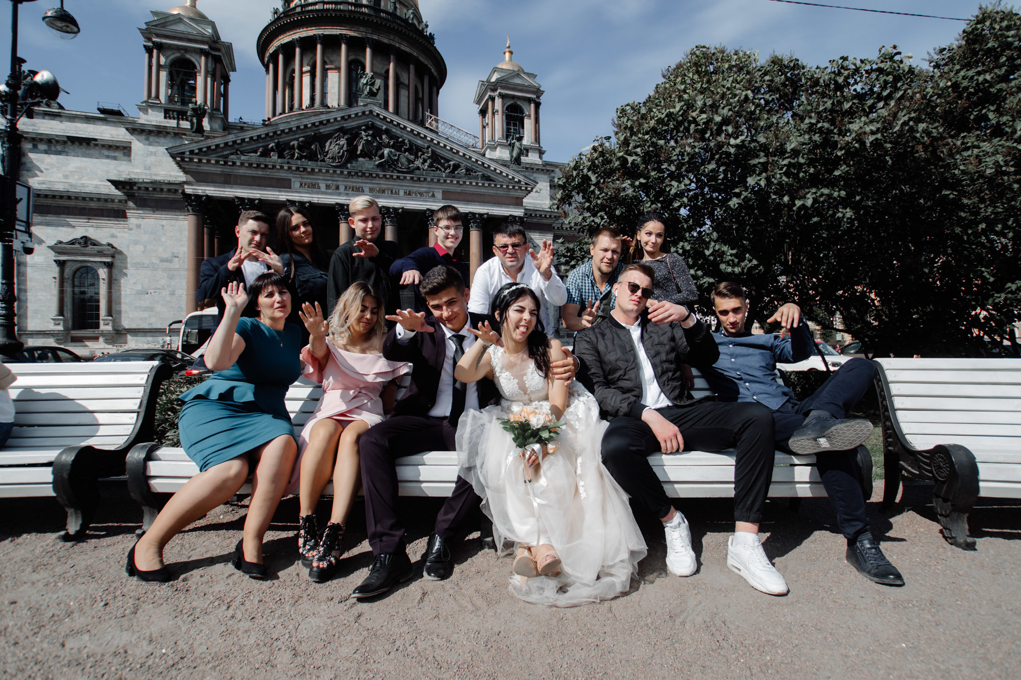 как сделать общую фотографию с гостями