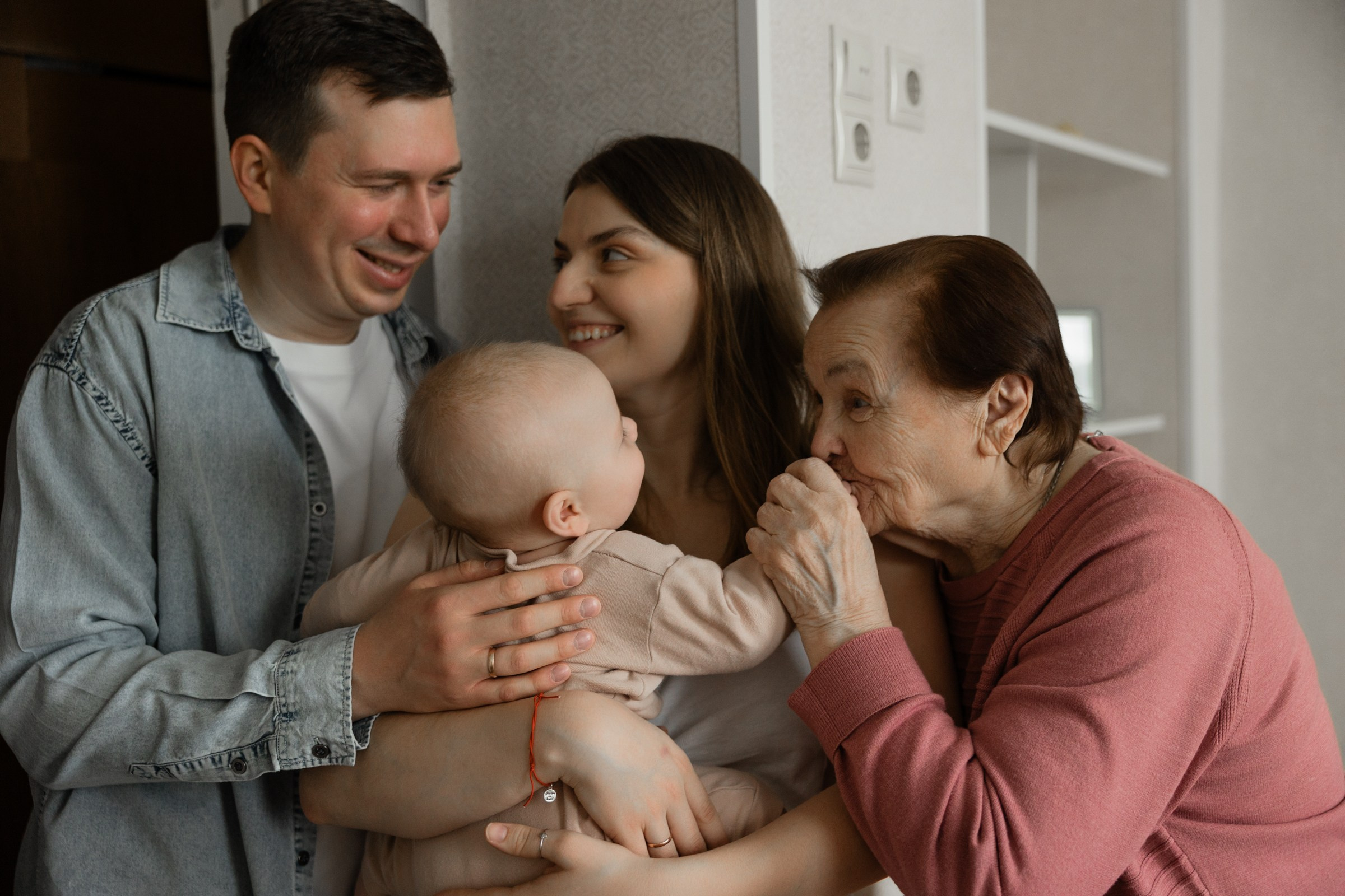 Семейная фотосессия в загородном доме. Свадебный фотограф в Воронеже Куколев Илья