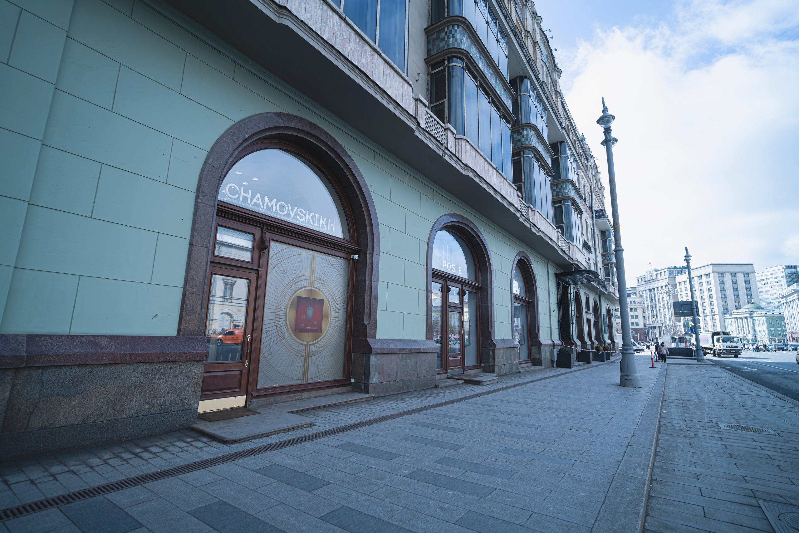 КАМ. Ювелирный дом CHAMOVSКIKH. Видеограф для бизнеса в Санкт-Петербурге — съёмка производств, выставок, B2B