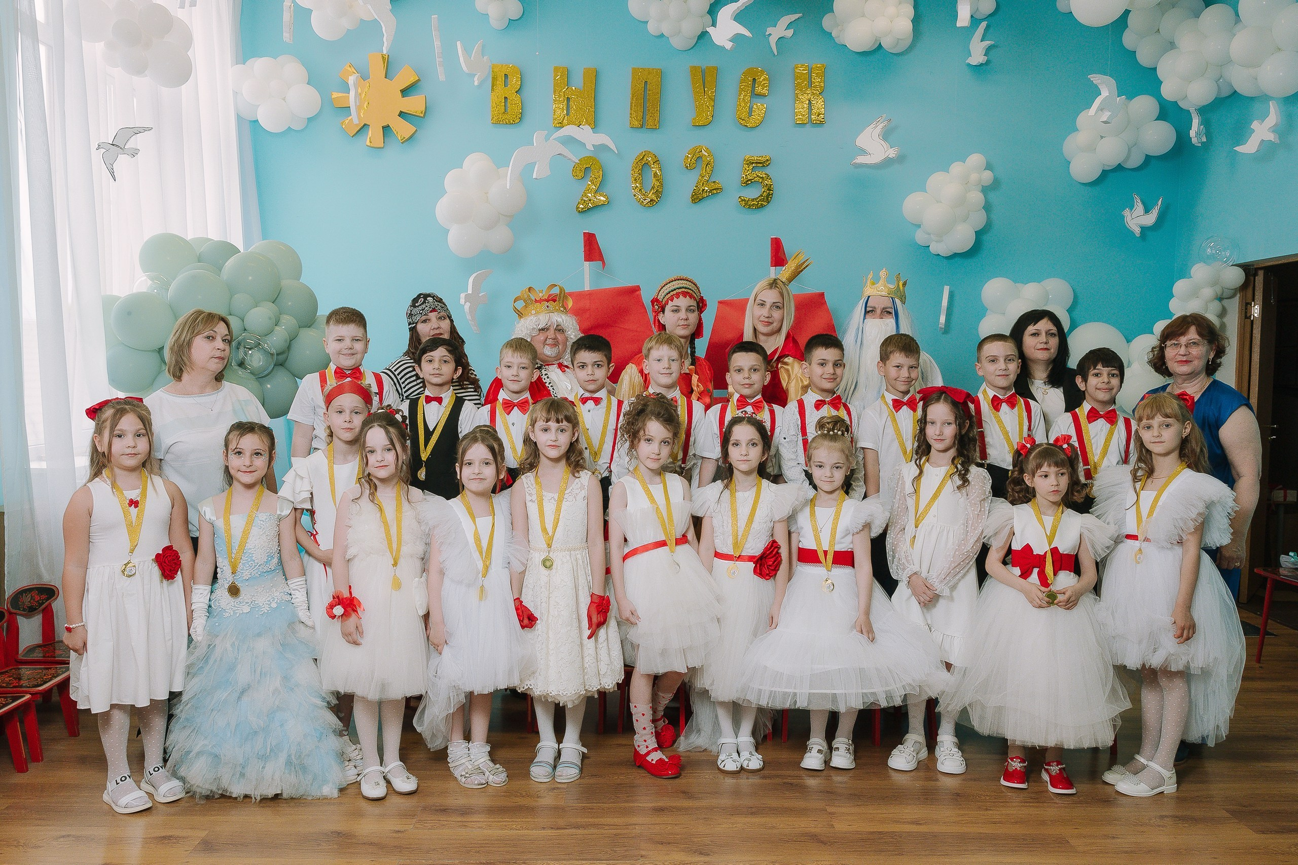 Выпускной 10 ДС. Выпускные альбомы Натальи Бутко: Новороссийск, Анапа, Геленджик