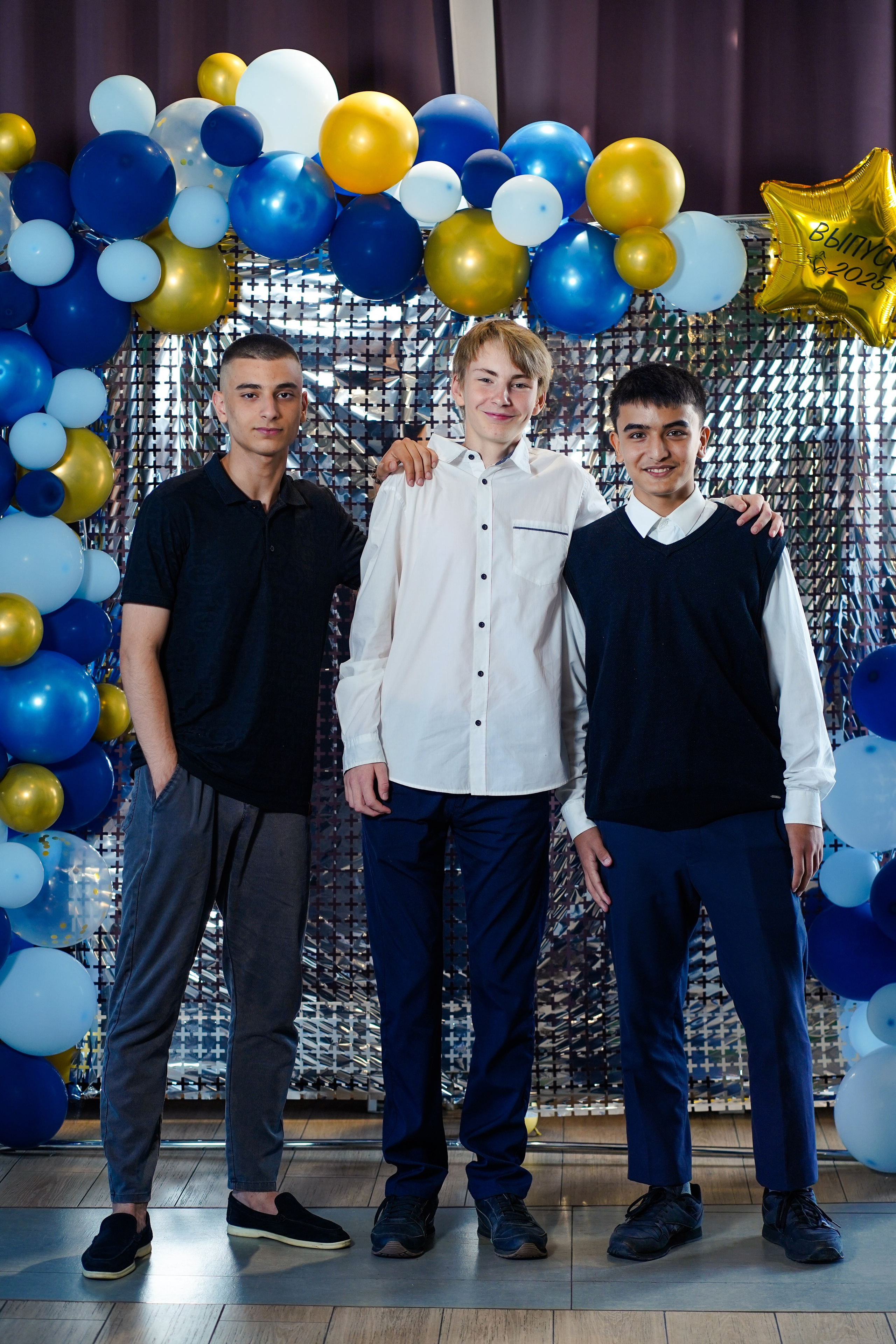 Выпускной вечер, гимназия № 40, 9 класс. Семейный и портретный фотограф в Екатеринбурге Анна Лобанова