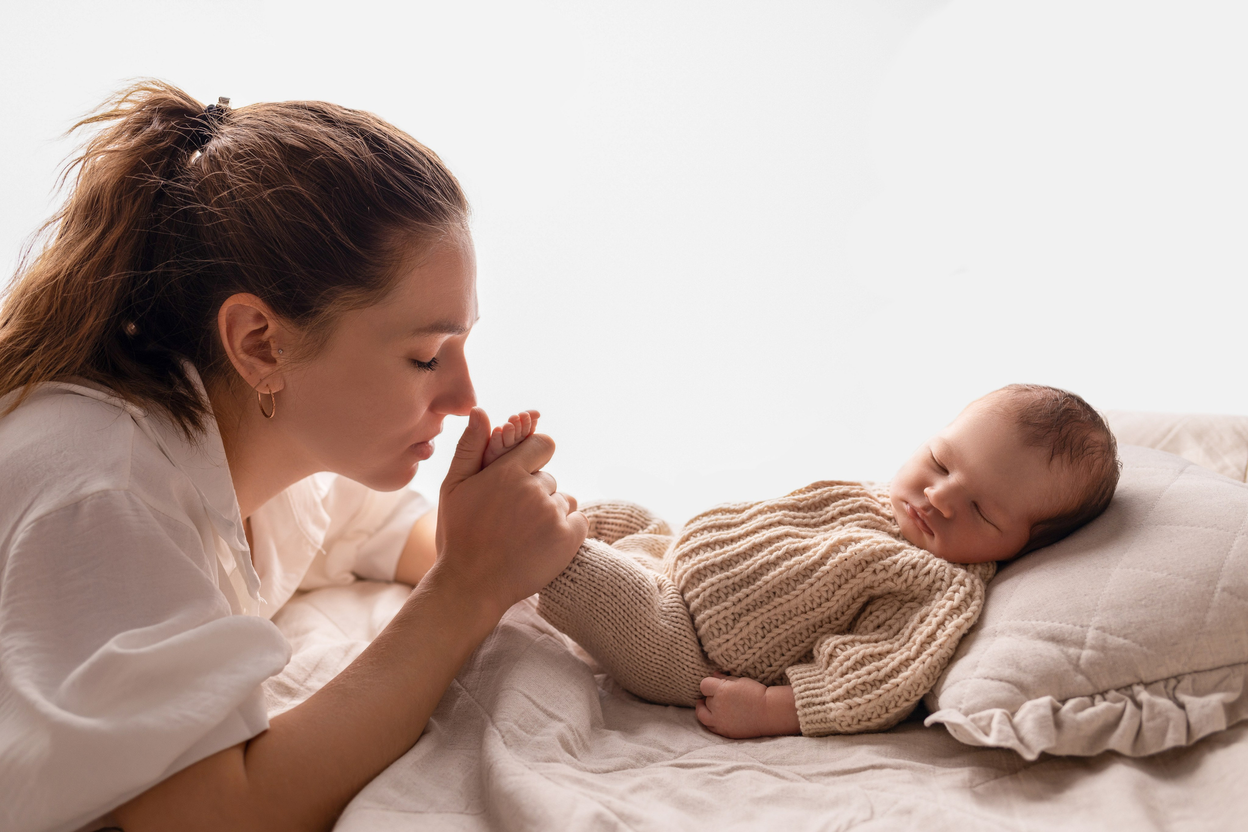 Newborn съемка в стиле Лайф. Фотограф новорожденных малышей в Омске и Омской области Эльвира Камаева