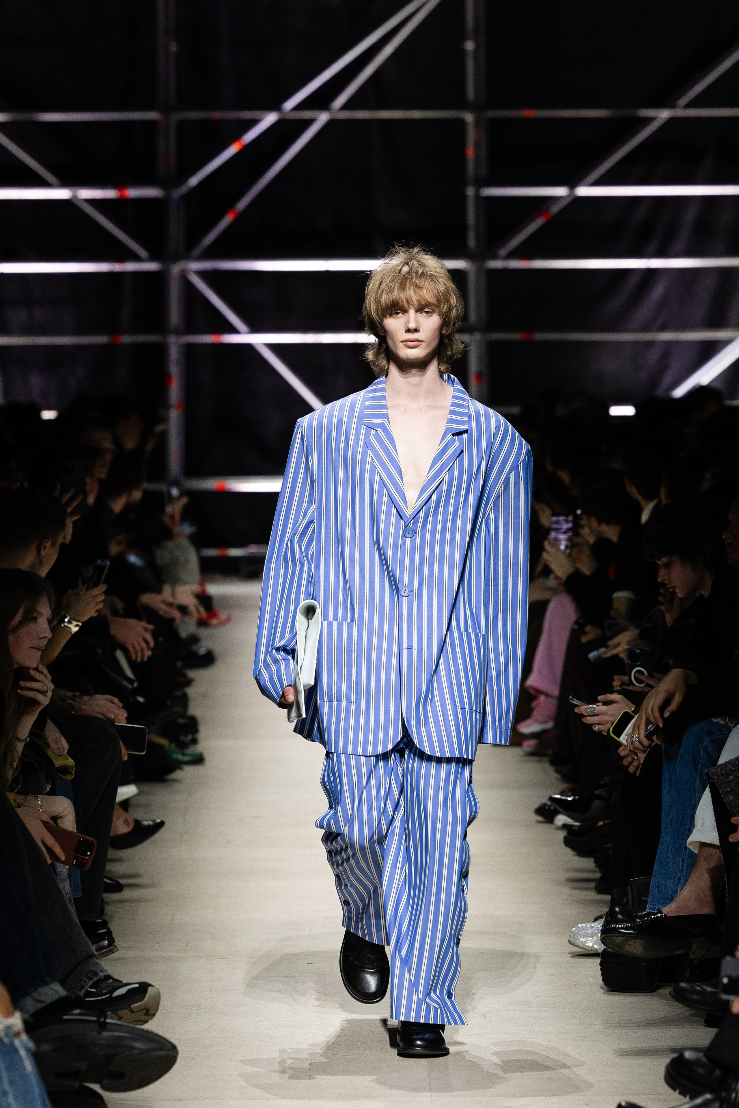 MFW показ Rogov