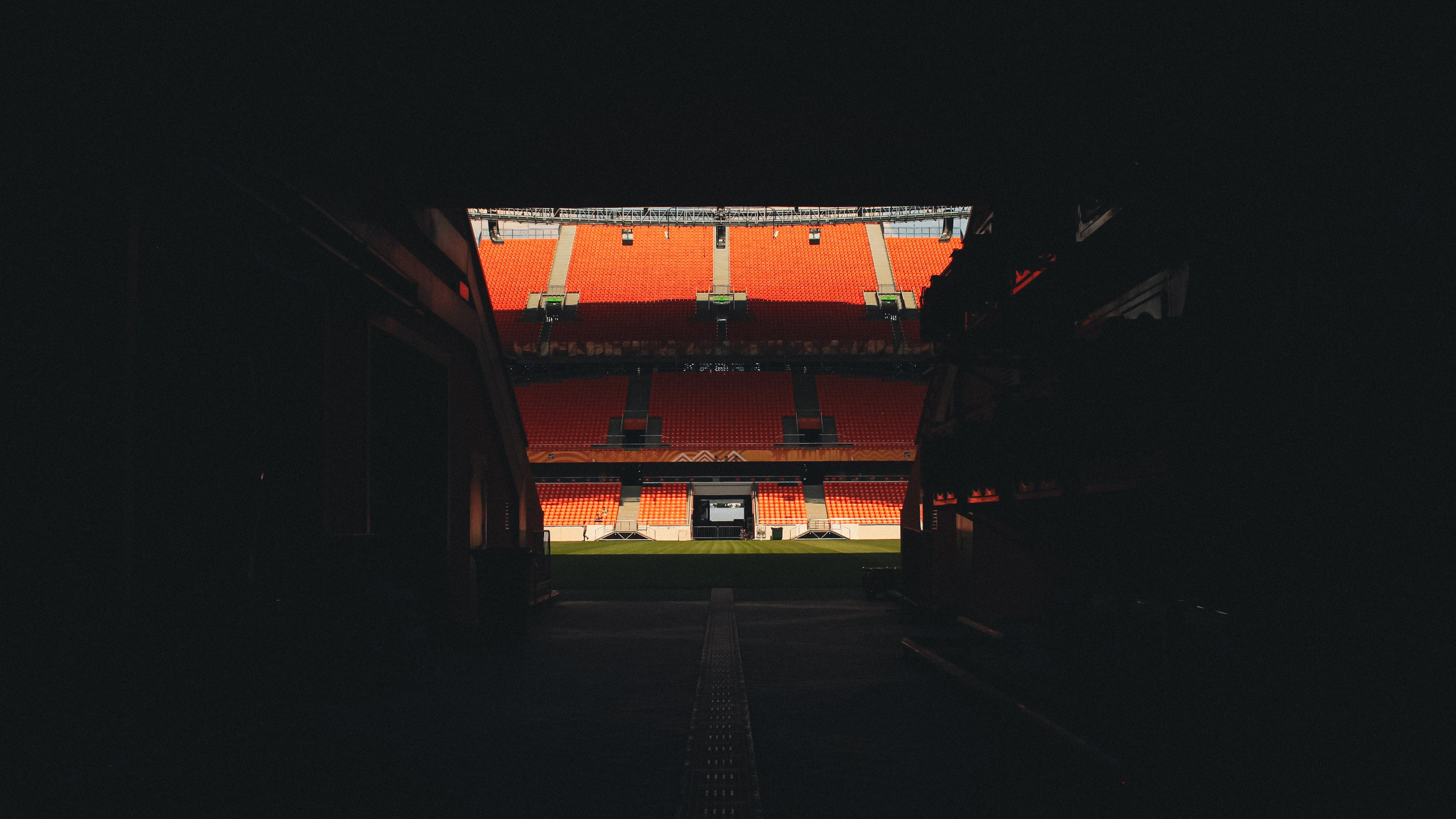Stadium. Фотограф/дизайнер в Екатеринбурге Хитрый Дмитрий