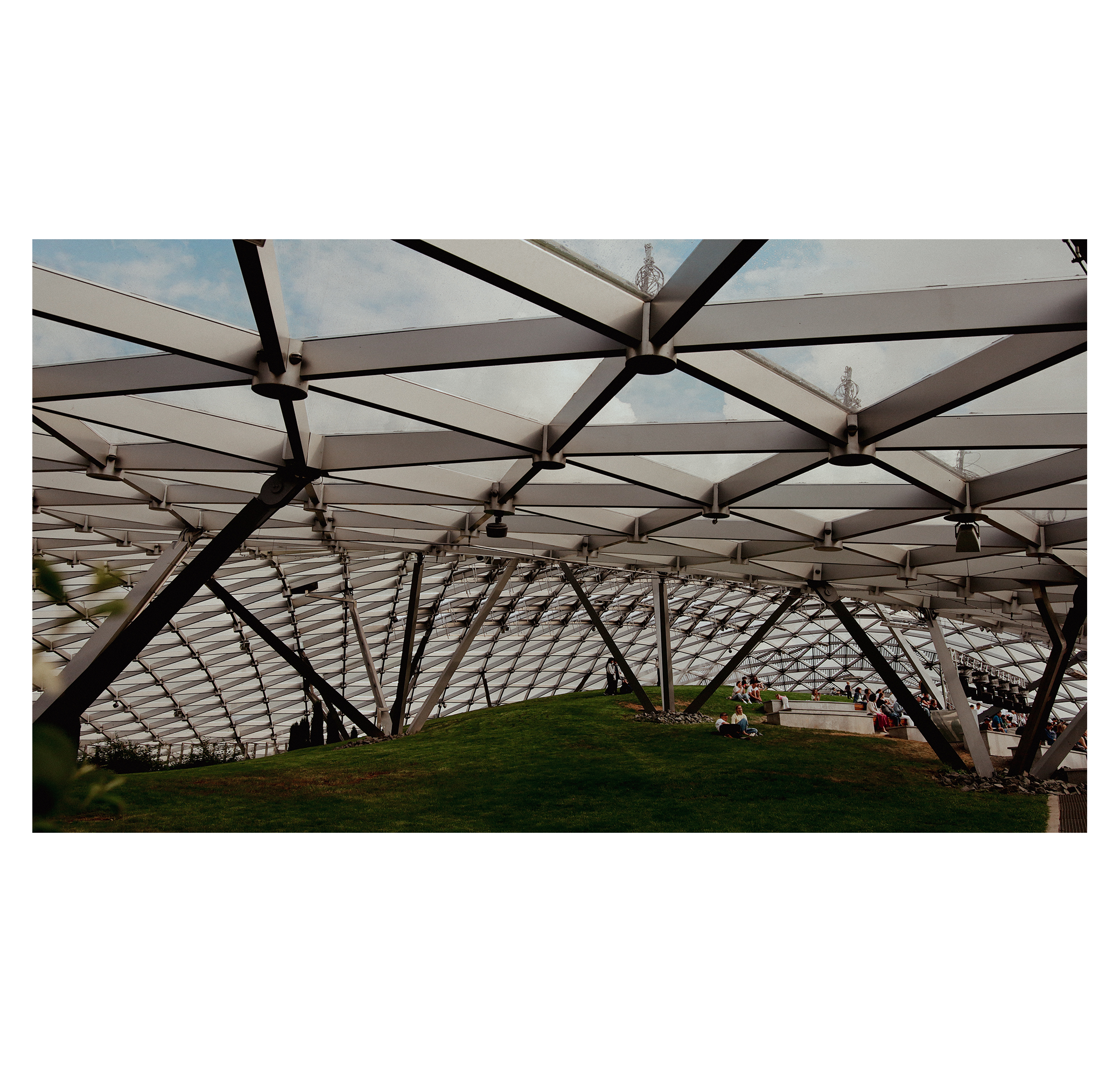 MOSCOW TAPE. Фотограф/дизайнер в Екатеринбурге Хитрый Дмитрий