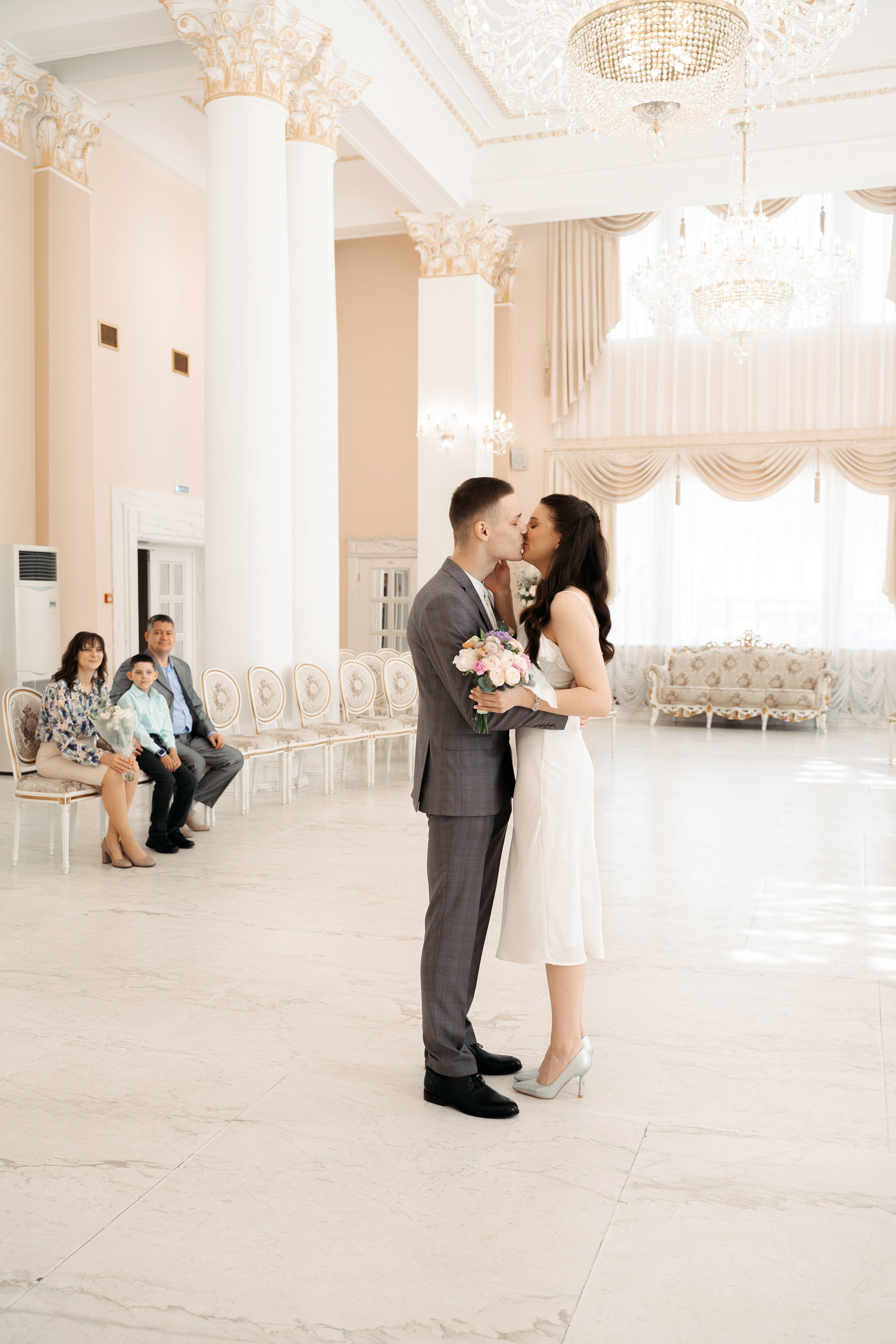 Алиса и Миша. МАРГАРИТА КУДРЯШОВА СВАДЕБНЫЙ И СЕМЕЙНЫЙ ФОТОГРАФ ТВЕРЬ МОСКВА