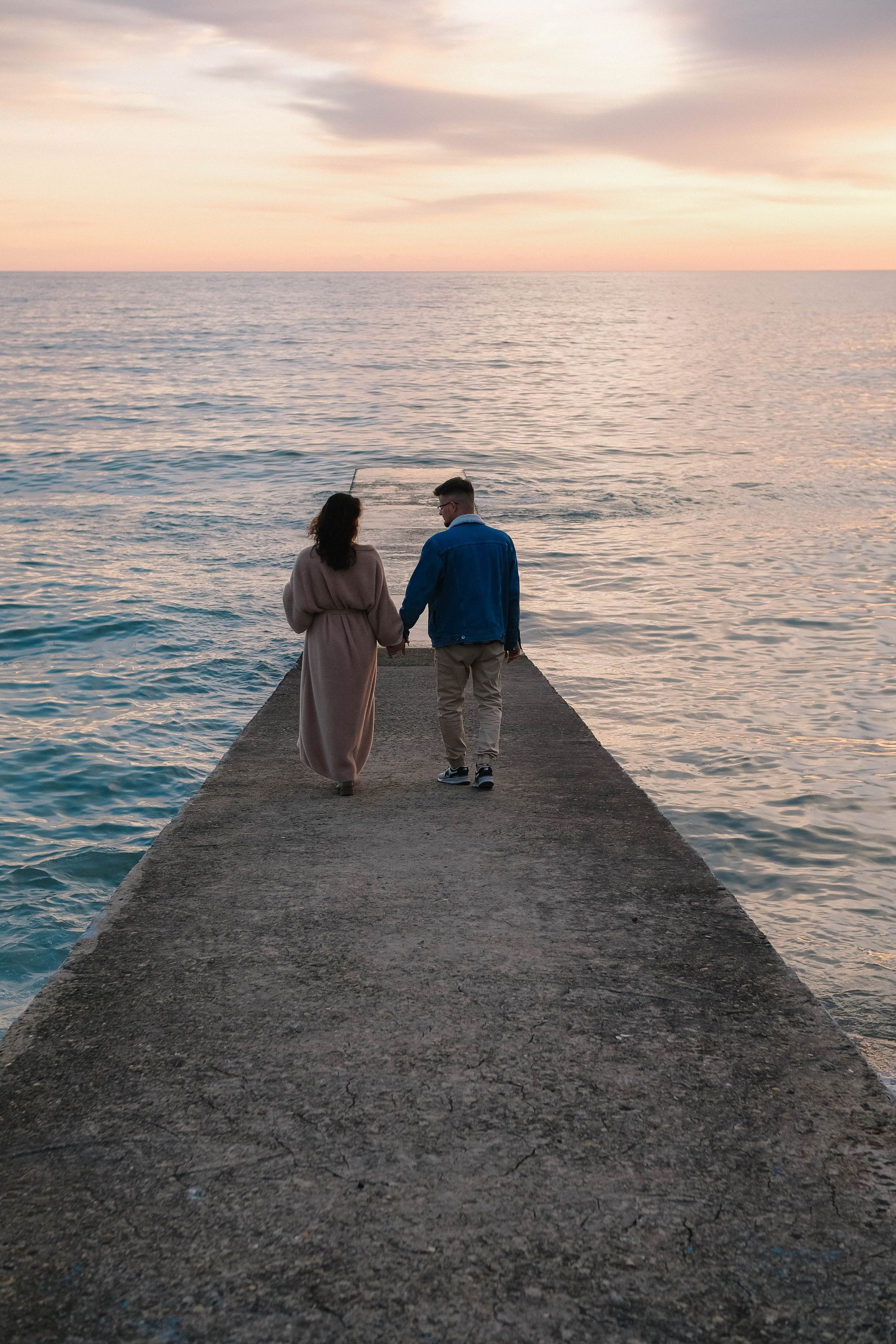 В ожидании чуда (ЖЕня и Женя). Главная