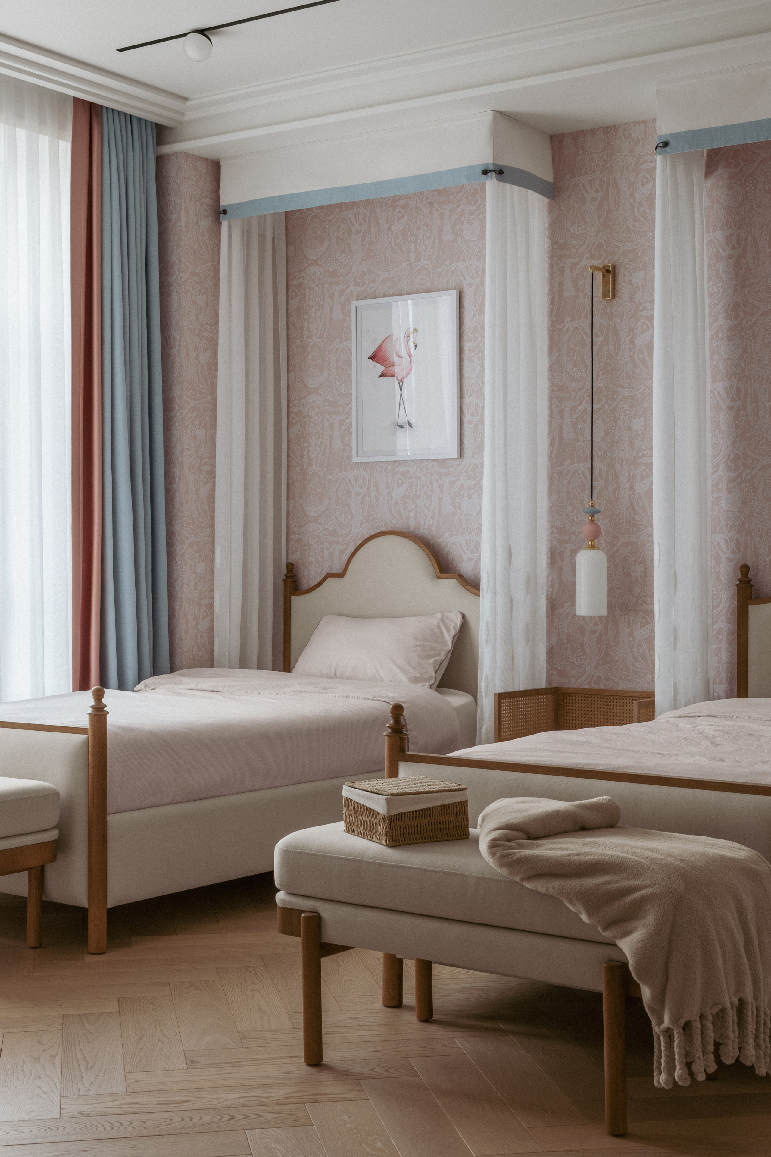 32 may — Sati Club House. Roman Yakunin — interior photographer in Almaty, Kazakhstan