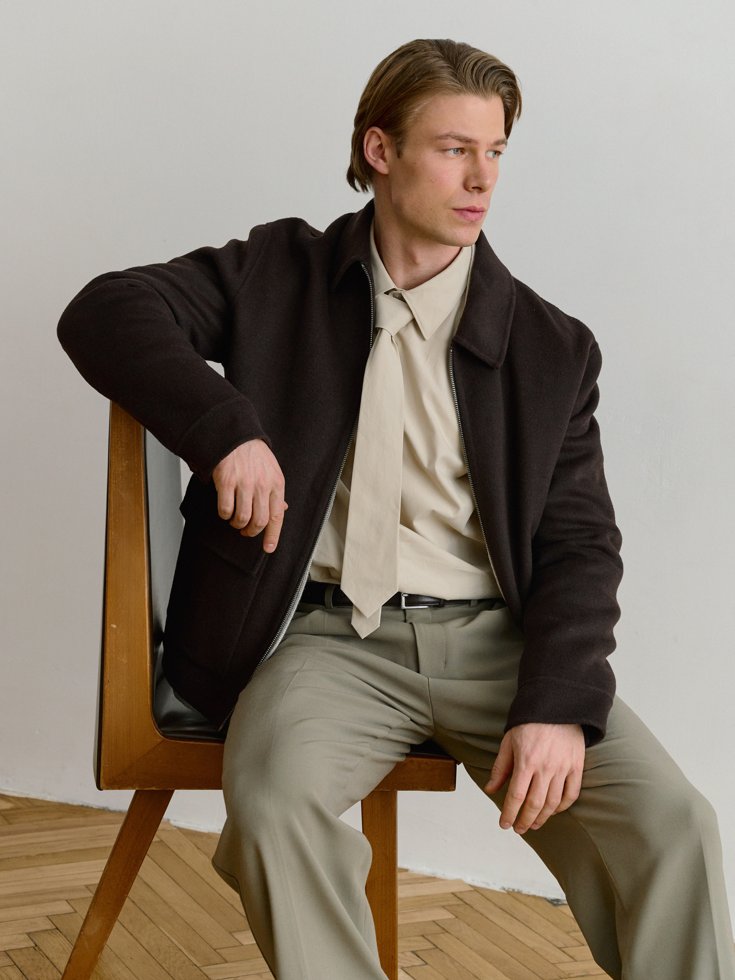 Съёмка для продакшна Buro. Fashion фотограф в Москве Ксения Чупрунова