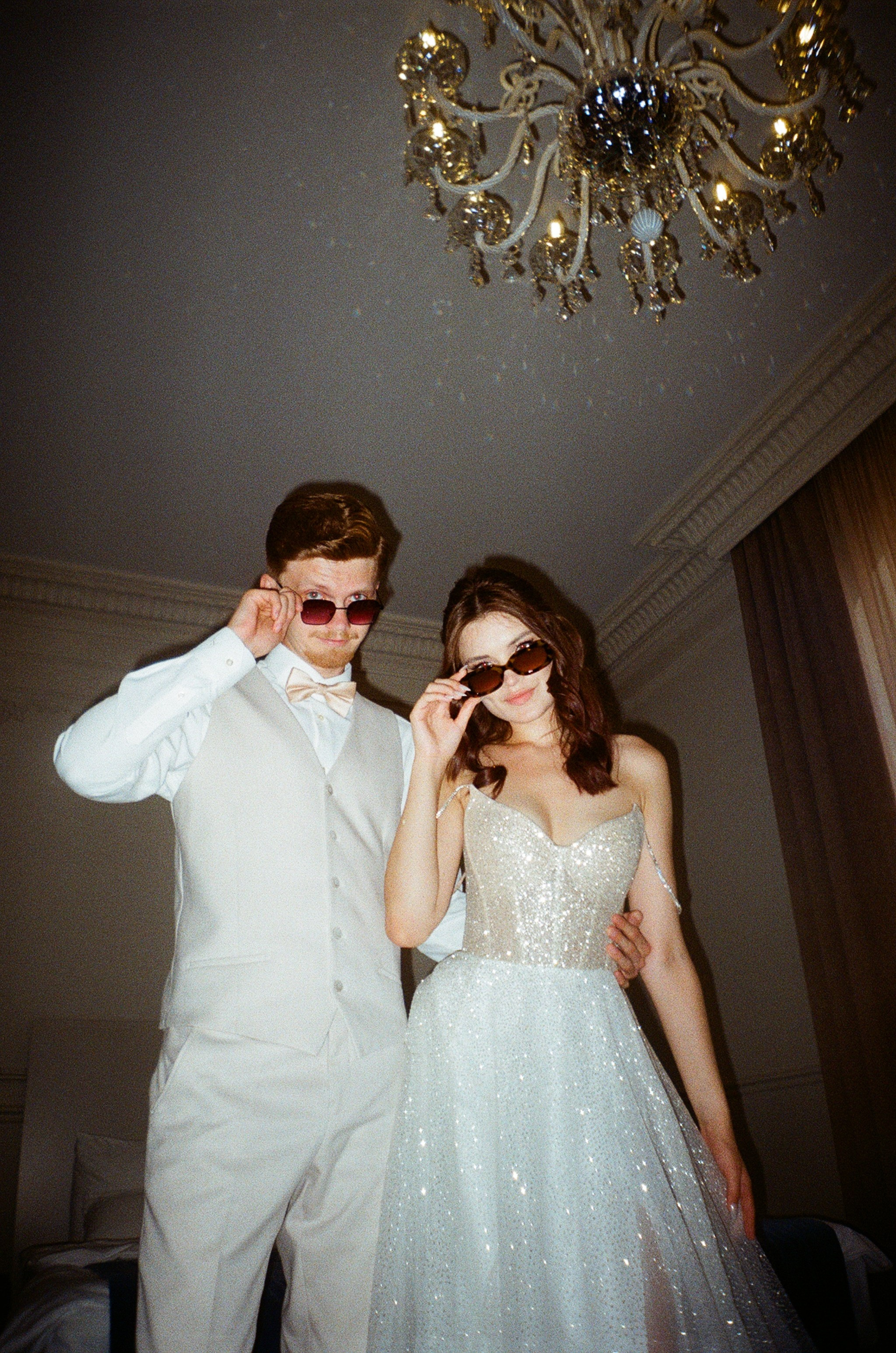 Яна и Никита: сборы в отеле, регистрация и банкет. Фотограф в Иркутске