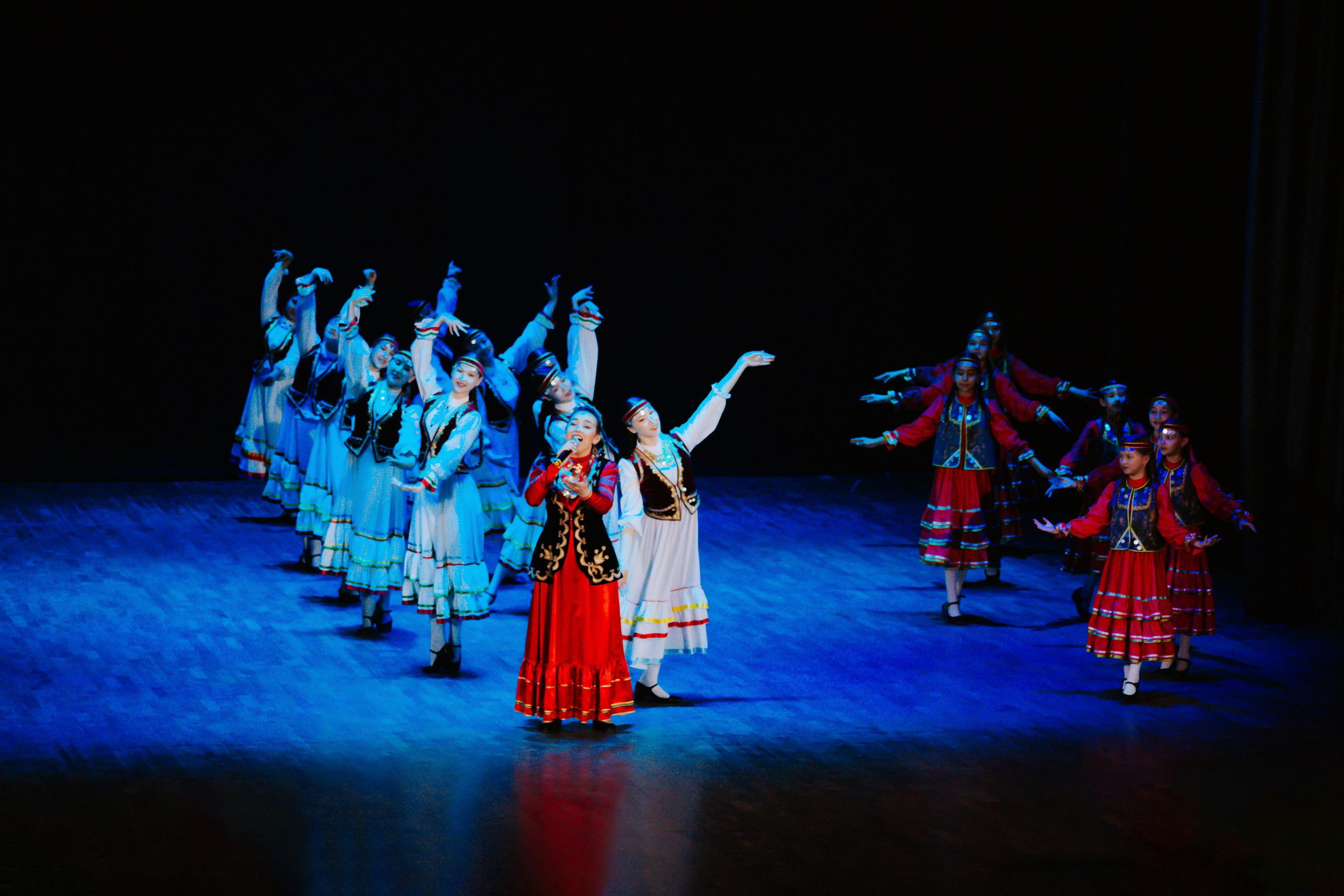 «Уральский сувенир». Концерт танцевальной студии. Фотограф в Челябинске Ополихина Анна