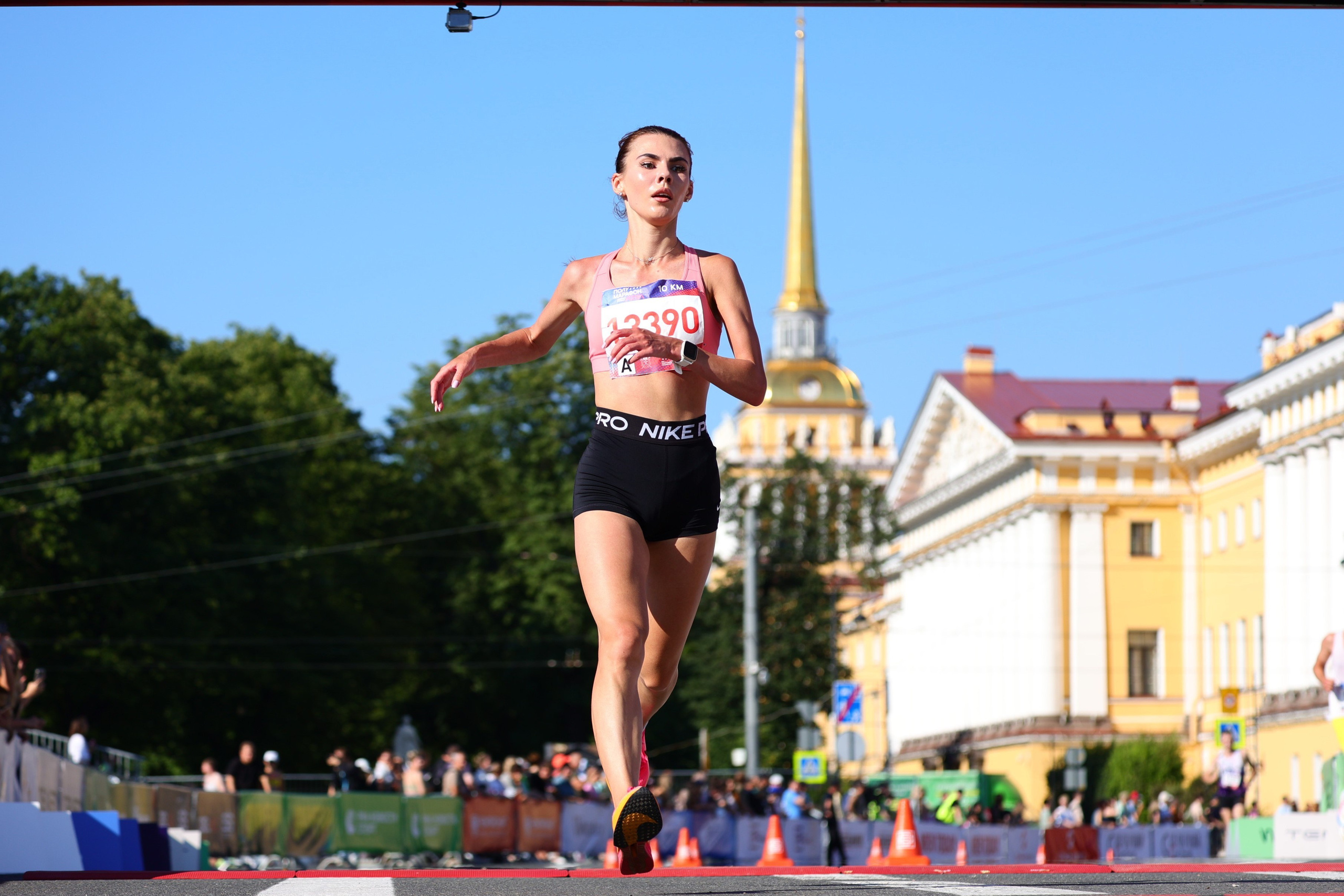 Полумарафон СПБ 2025. Спортивный фотограф в Санкт-Петербурге Илья Vacool