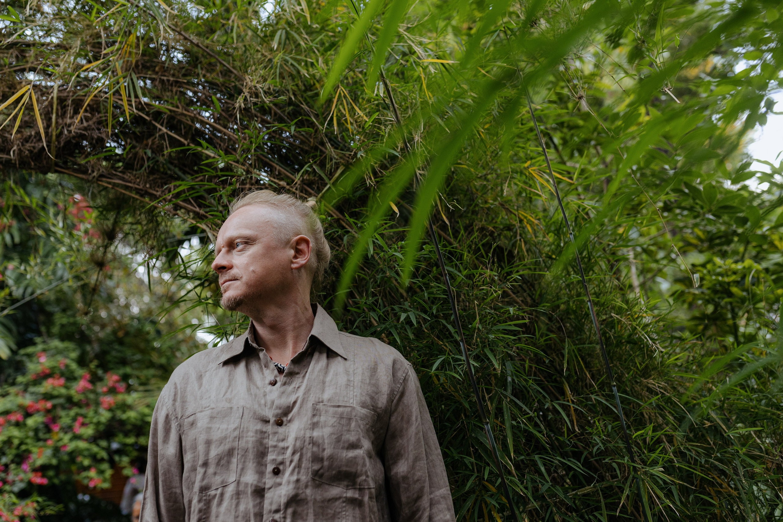 Экскурсия в резиденцию Далай Ламы с Косом и Лу. Фотограф Ольхон/ Индия, Регина