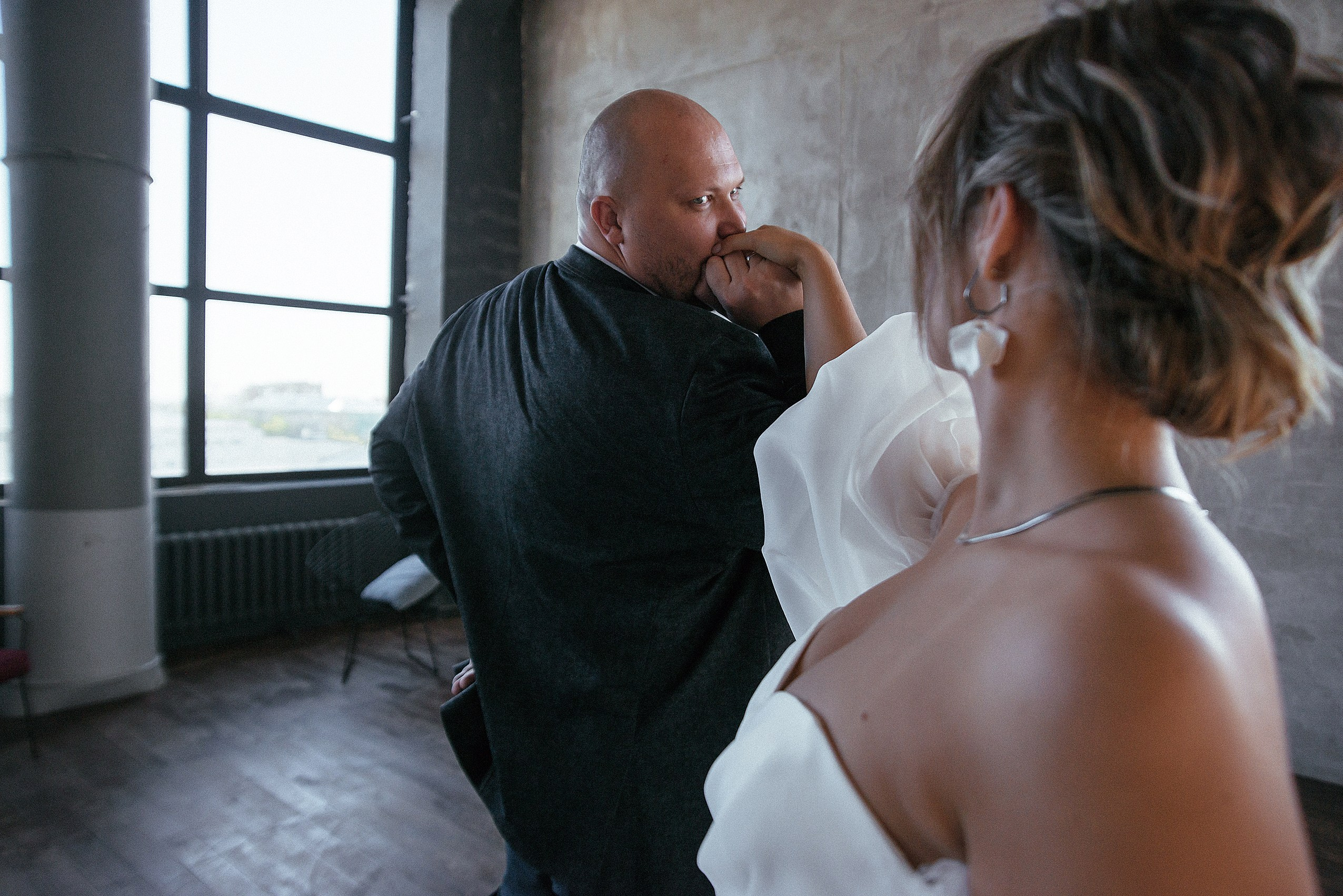 Свадебная студийная фотосессия в фотостудии MAIN. Свадебный  Фотограф Дарья Едапина Новосибирск. Фотограф Дарья Едапина Новосибирск