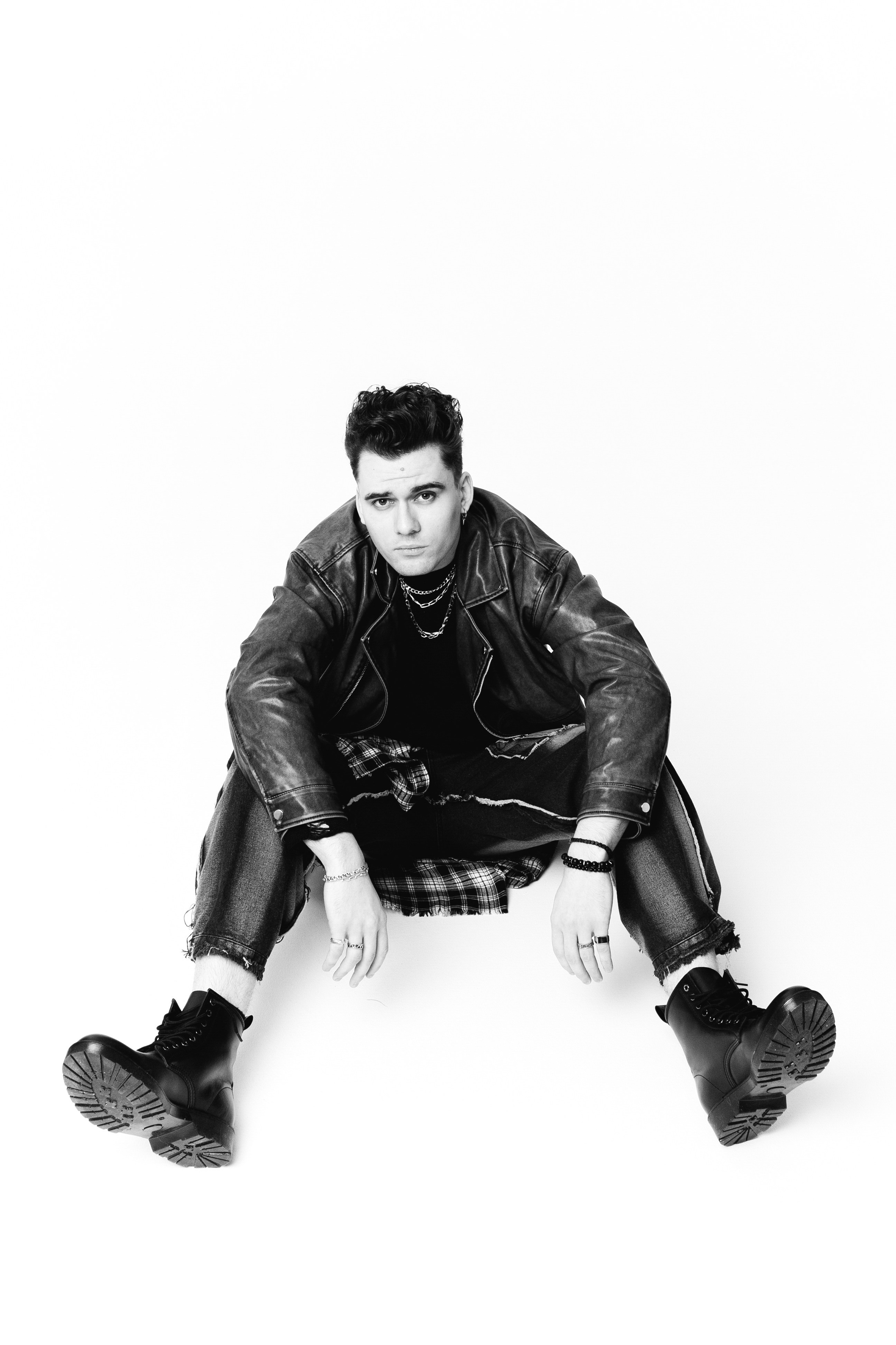 IOSTRA. Фотограф