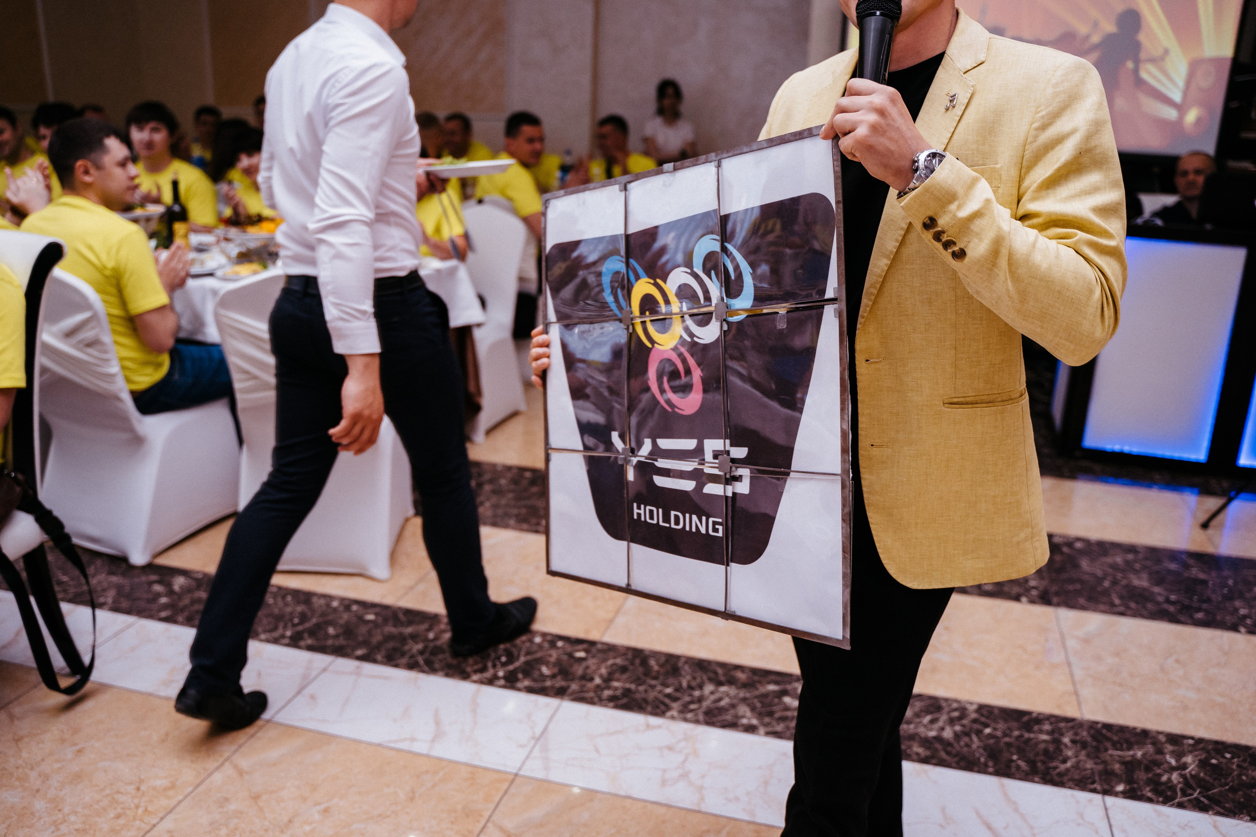 Yes Holding. Свадебный фотограф в Симферополе