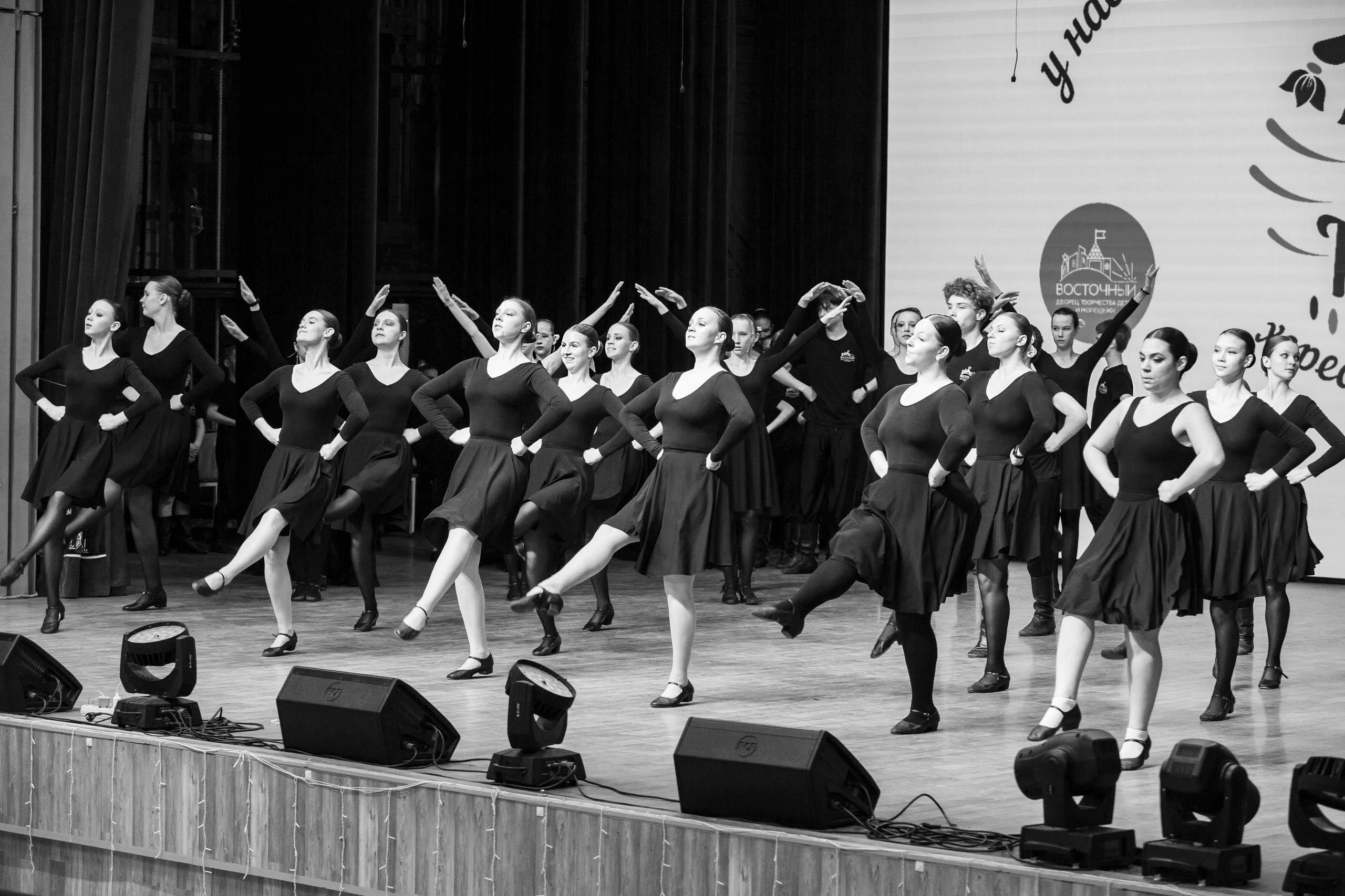 Репетиция юбилейного концерта танцевального коллектива. Репортажный фотограф в Москве