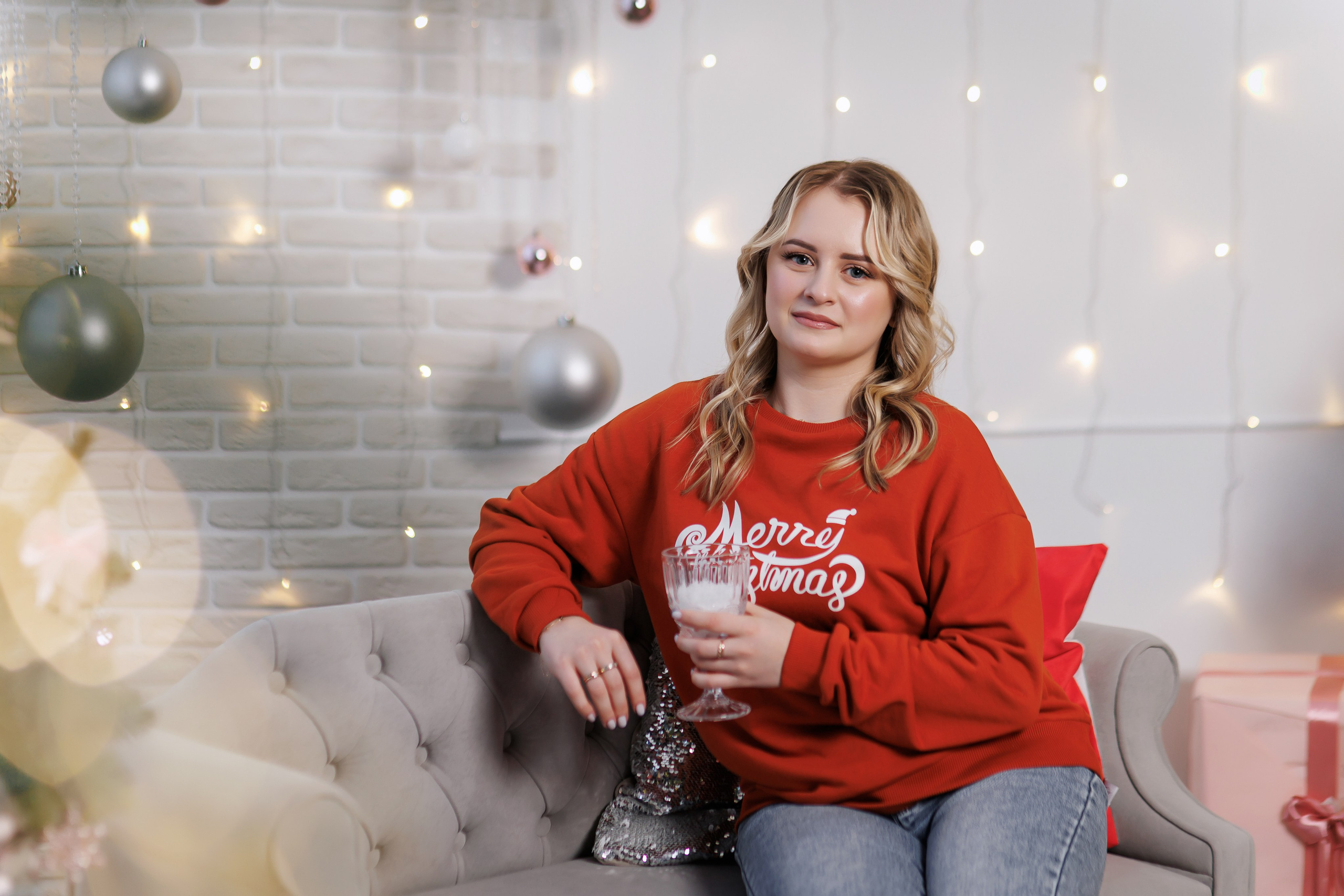 Ваши фотографии. Интерьерная фотостудия Background в Омске