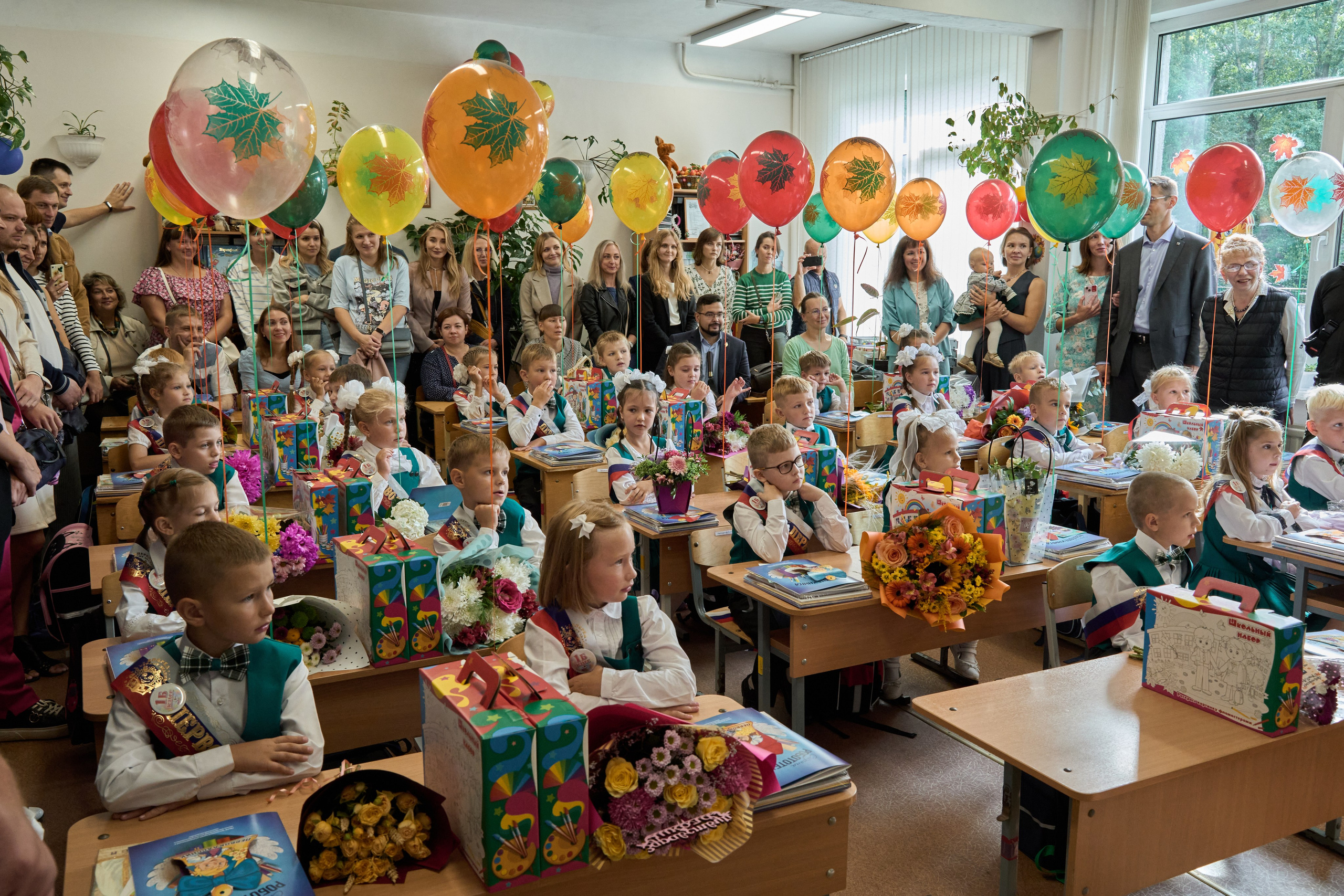Школьная линейка. 1«Б». Фотограф в Санкт-Петербурге Настя Атом