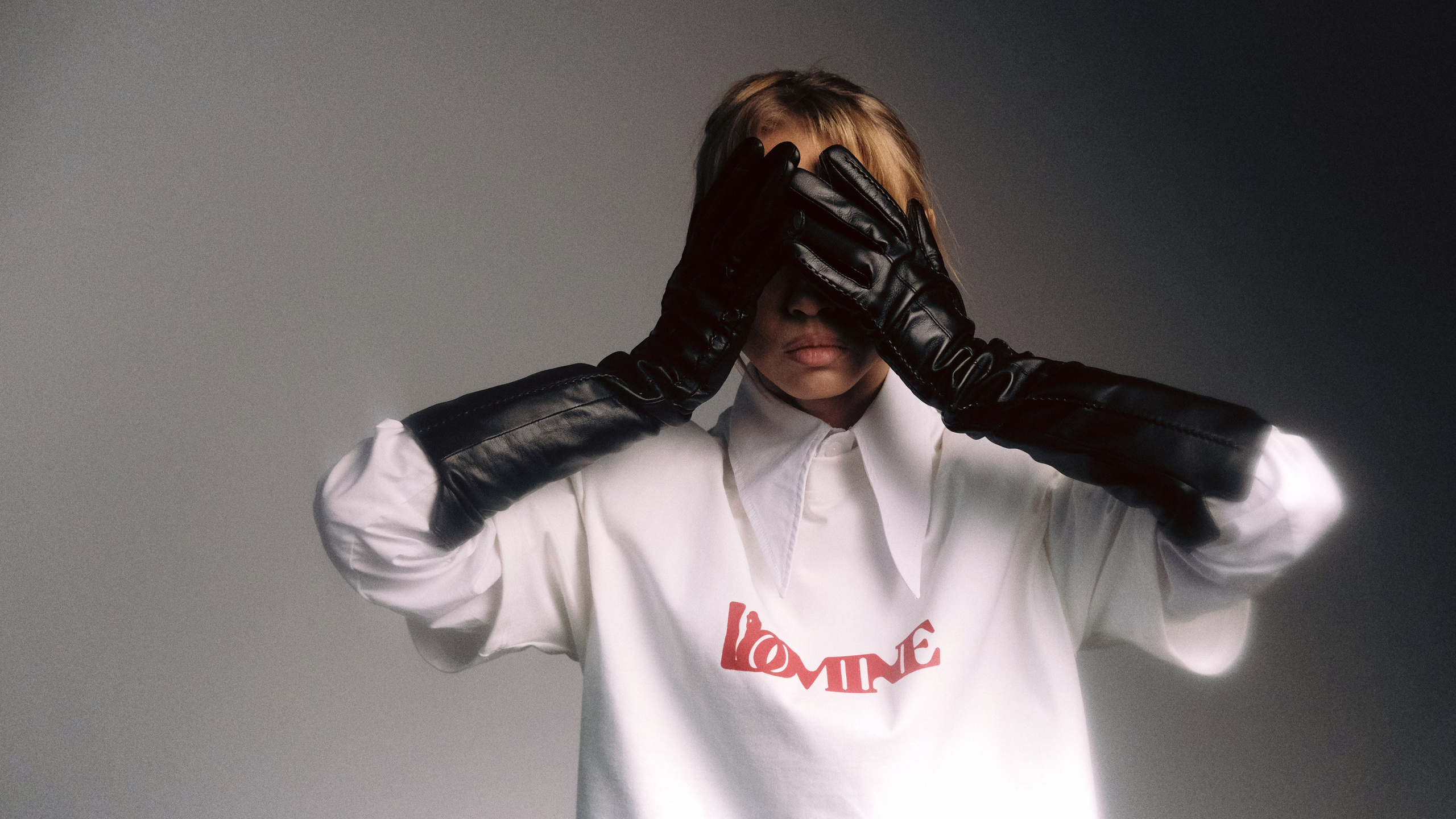 Loomine merch. Photographer Mary Sergo