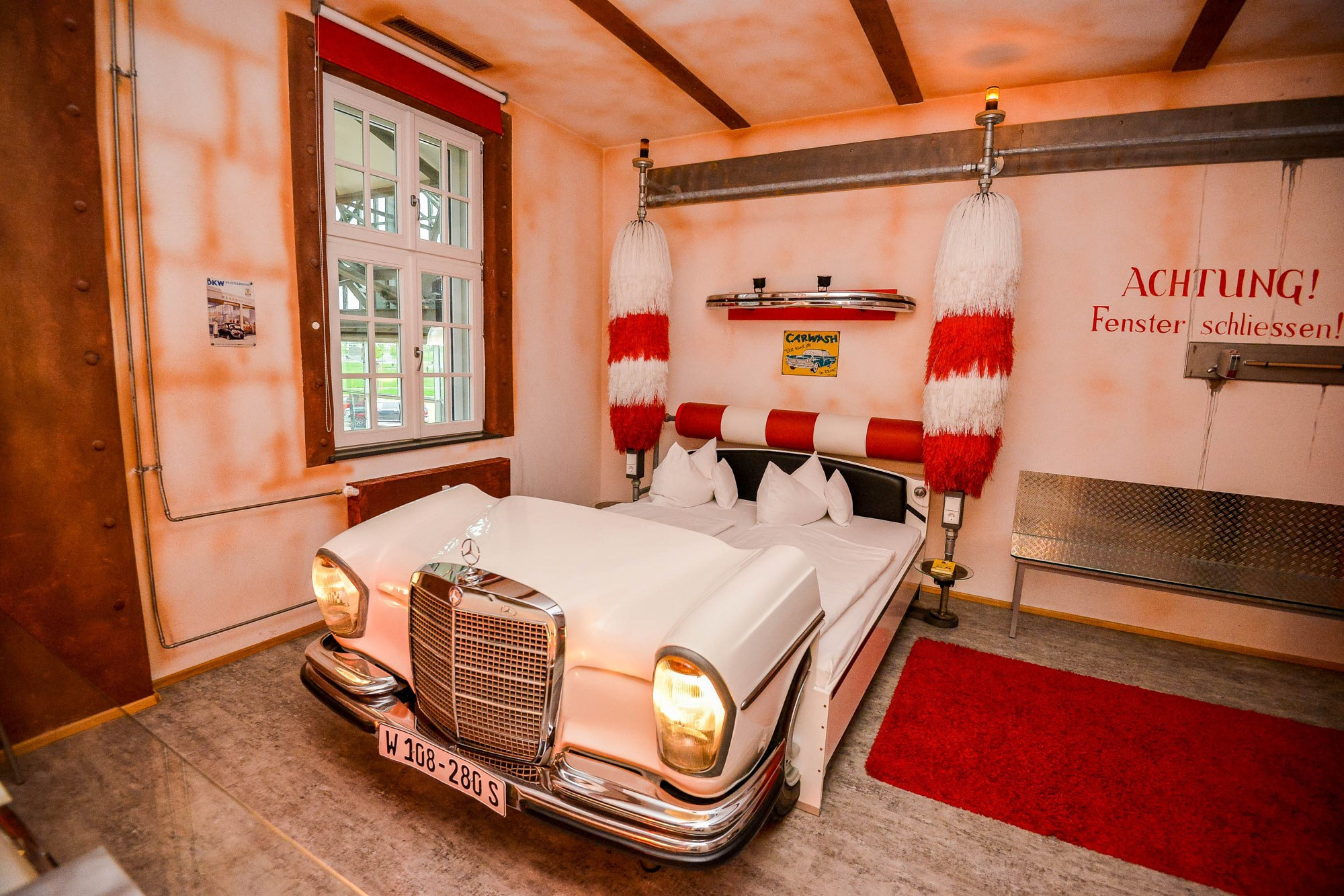 V8 Hotel Motorworld, минск фотограф, репортажной фотограф Беларусь,  фотограф в Минске, Алексей Матюшков, фоторепортер Беларуси, Репортажная съемка мероприятий,  день рождения