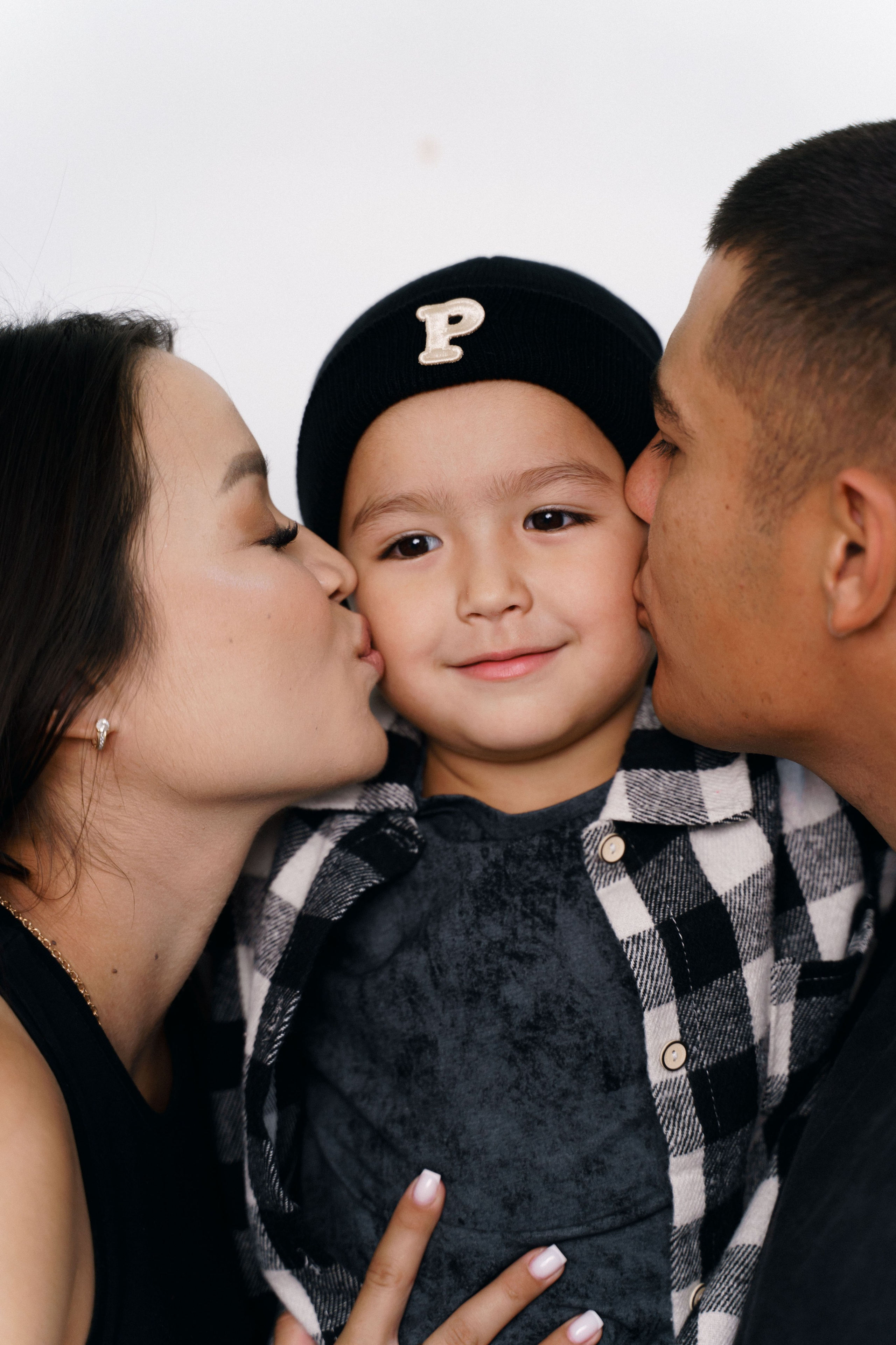 Айдар, Айгуля и Кулдан. Семейный фотограф Новочеркасск