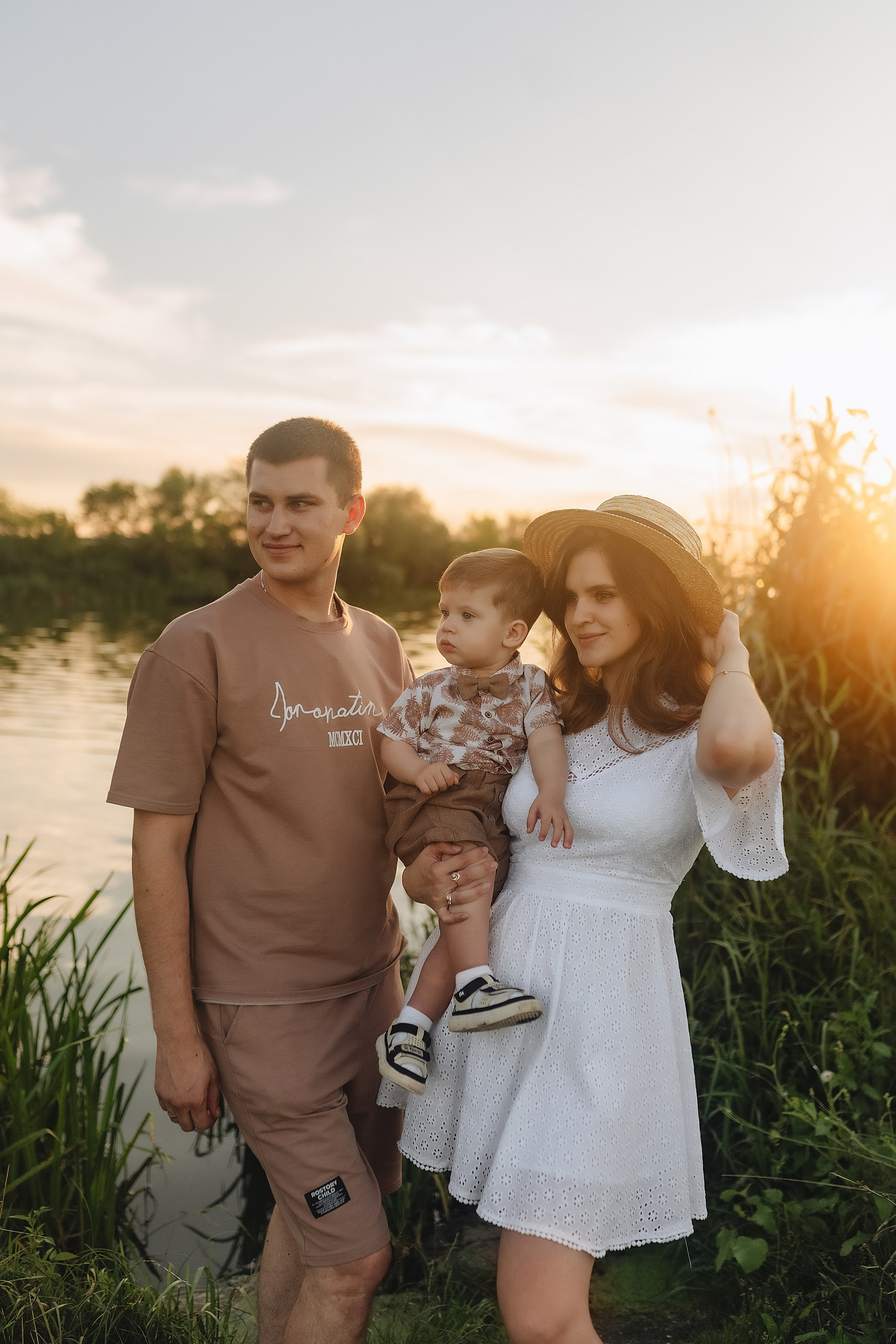 Светлана, Сергей и Женя | Семейная съемка на закате. Фотограф Карина Шмулёва. Воронеж и область