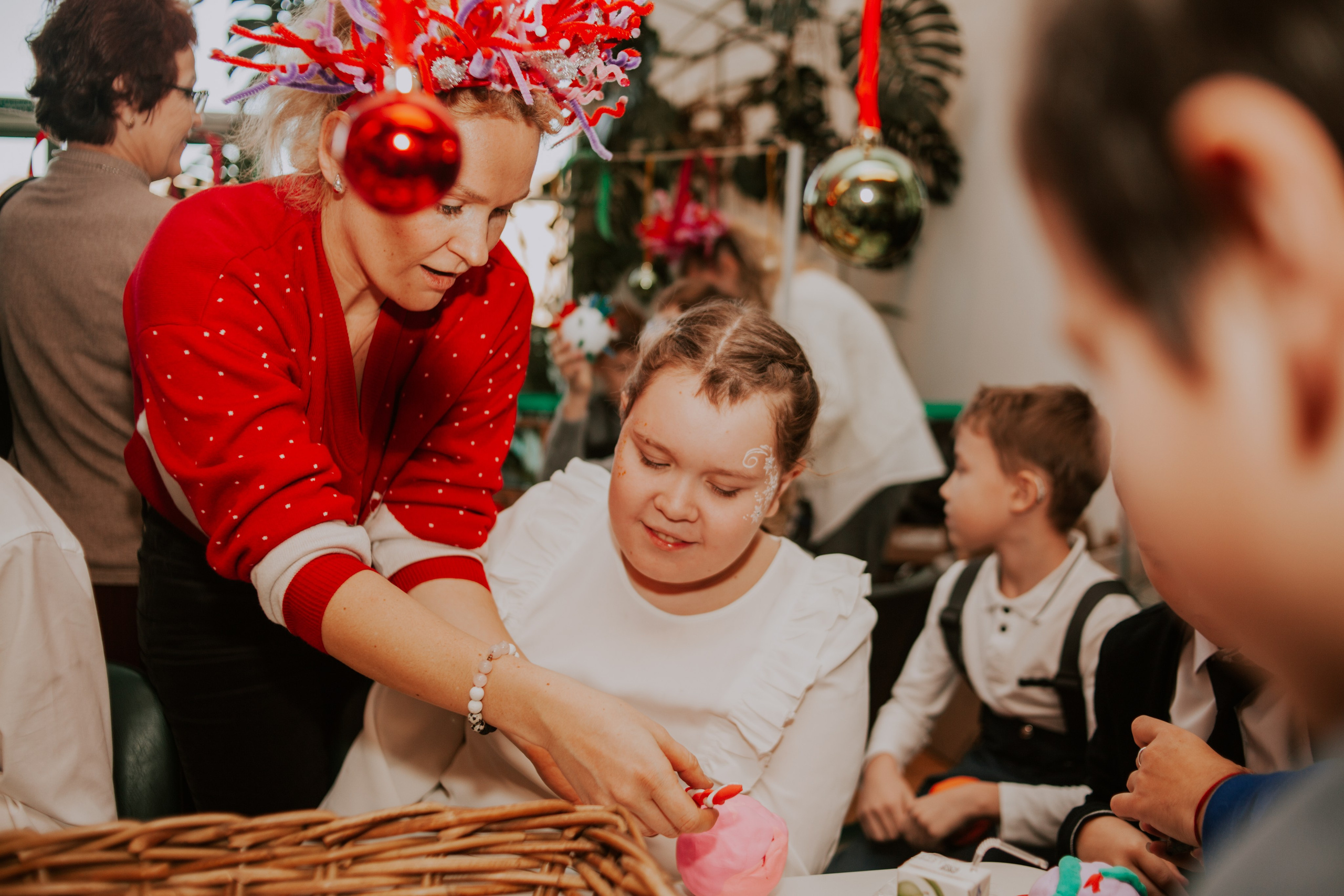 Мастер-класс от Мастерской Наташи Ой на фестивале для детей с ОВЗ «Шире круг». Семейный фотограф во Всеволожске и Санкт-Петербурге Юлия Капустина