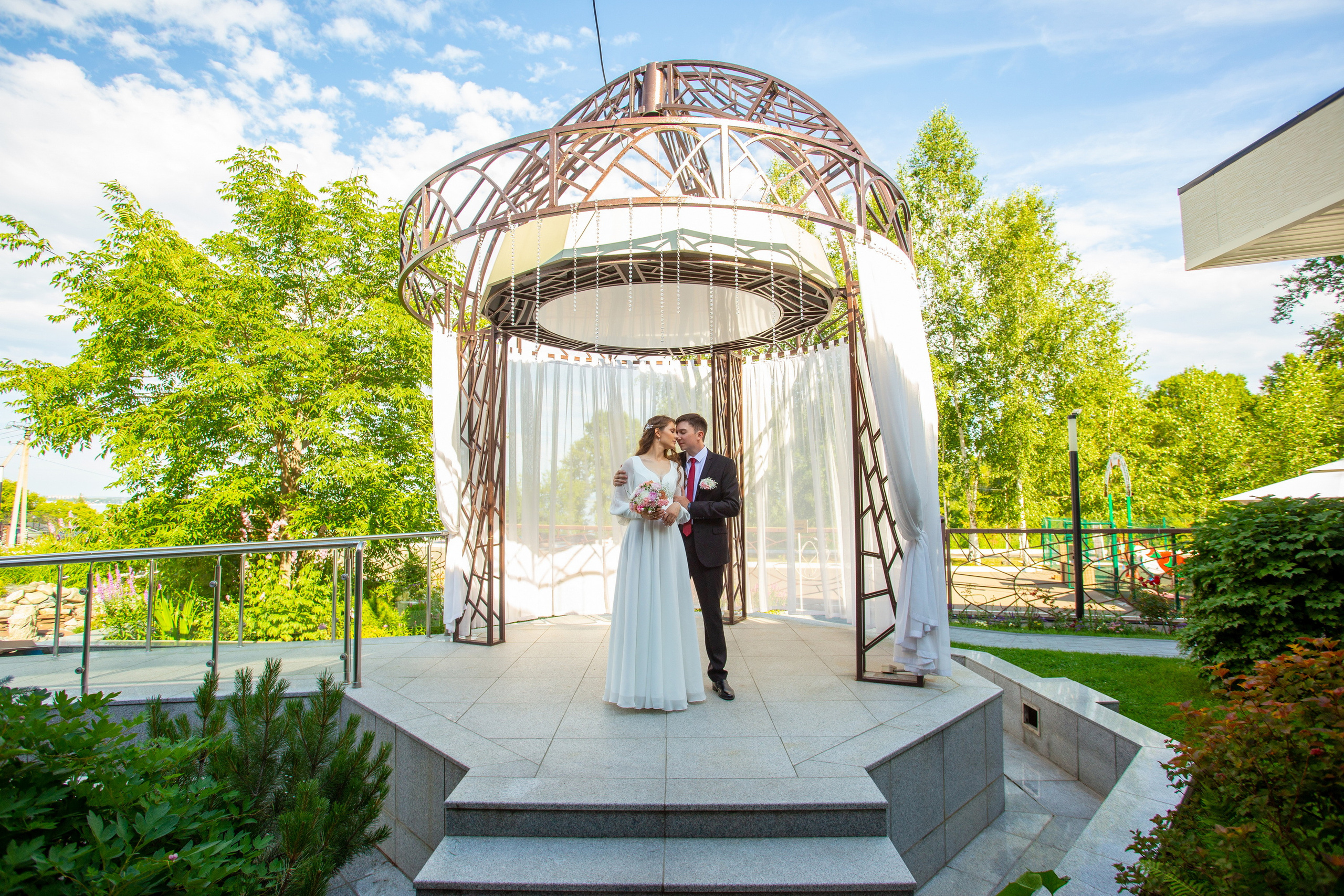 Свадебный фотограф в Иркутске. Фотограф видеограф Иркутск фото видео студия Алексея Марамзина