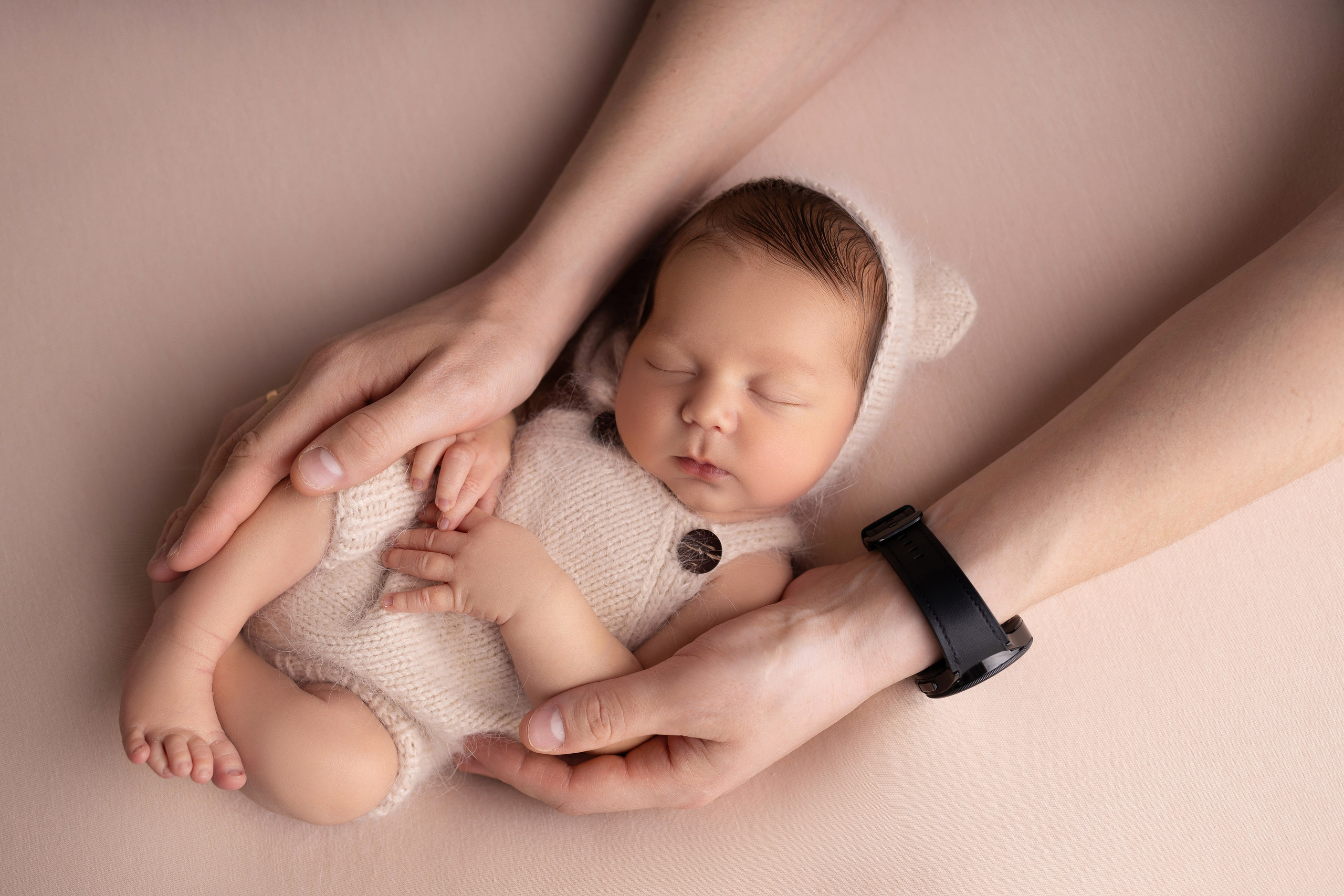 Классическая фотосессия малыша. Фотограф новорожденных малышей в Омске и Омской области Эльвира Камаева